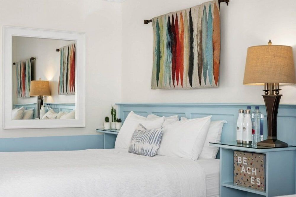 Sea Blue Hotel Double Room, 2 Queen Beds