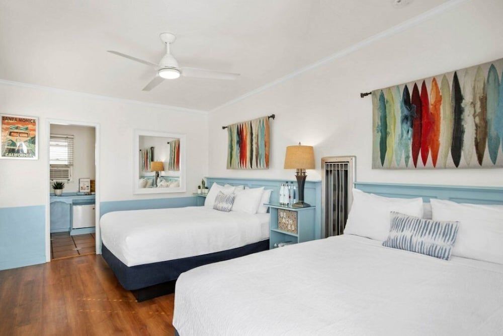 Sea Blue Hotel Double Room, 2 Queen Beds 3
