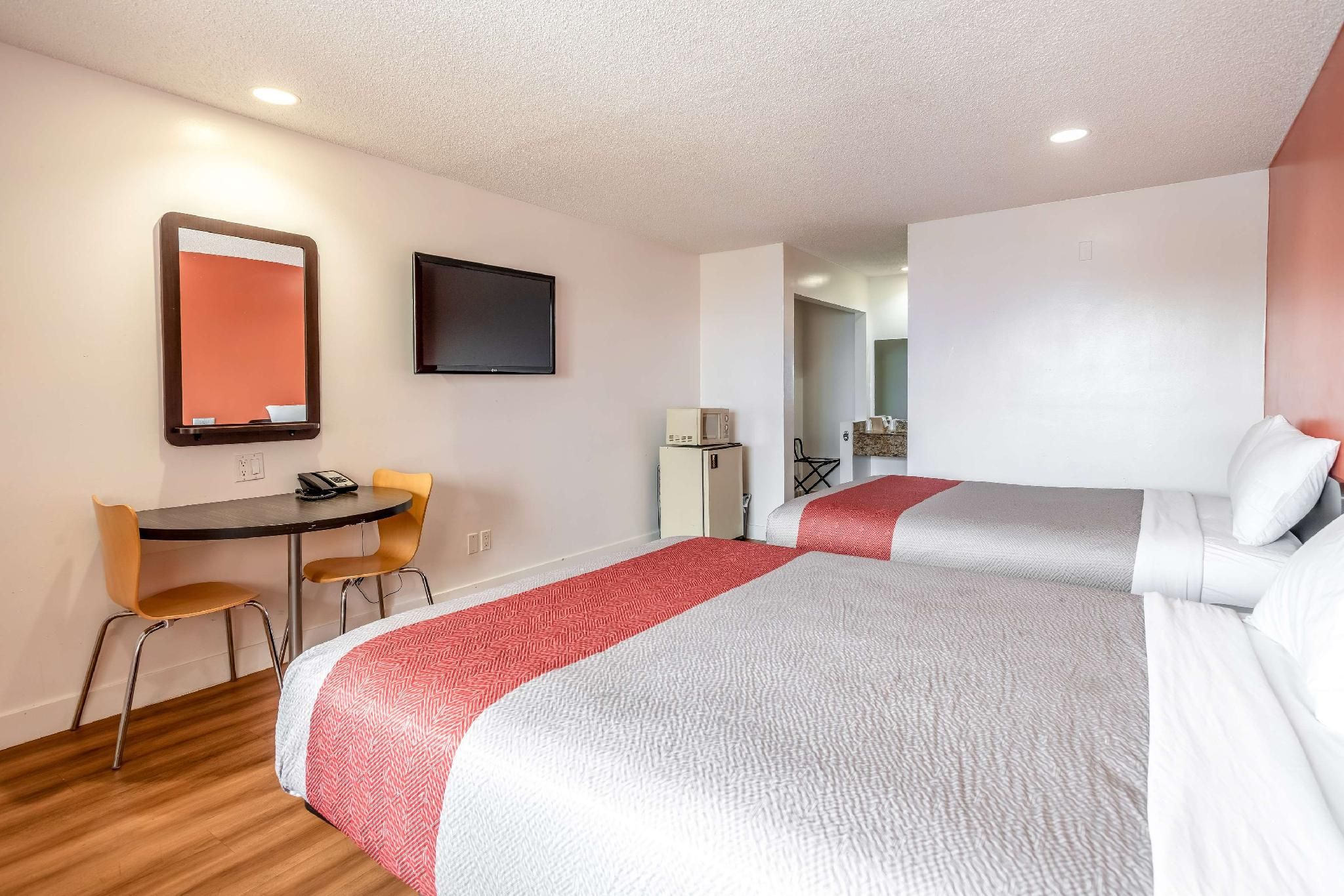 2 Queen Beds | Non-Smoking, Micfridge