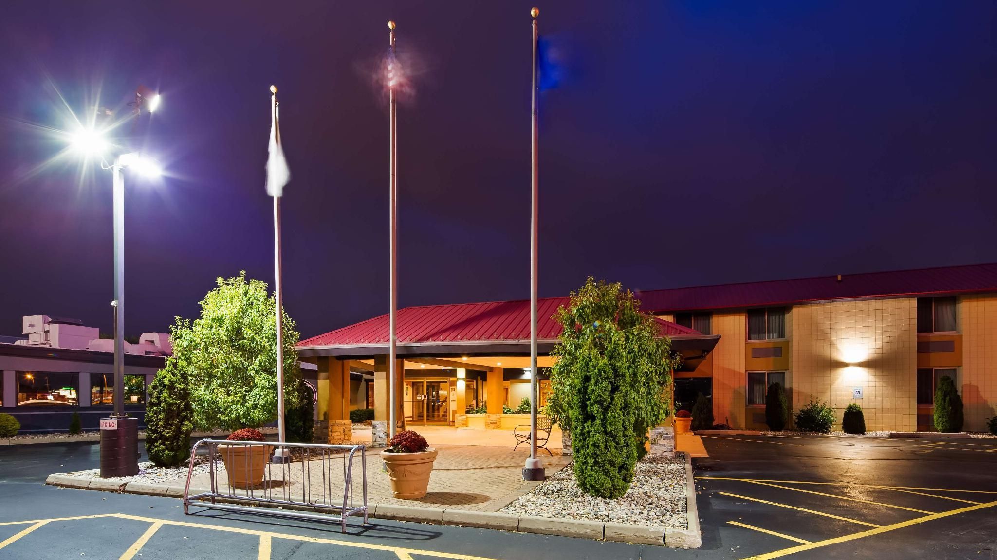 AmericInn by Wyndham Appleton Downtown