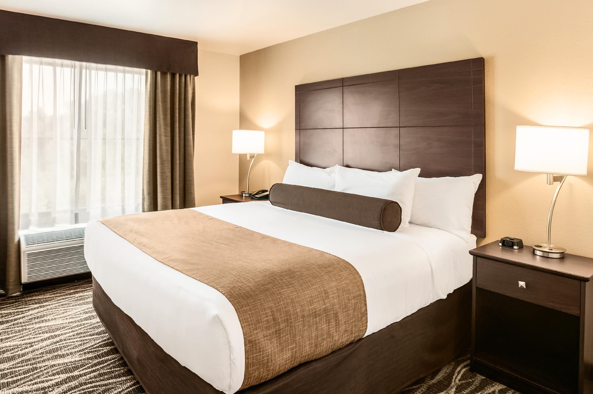 Audible/Visual Accessible King Extended Stay Guestroom Non-Smoking