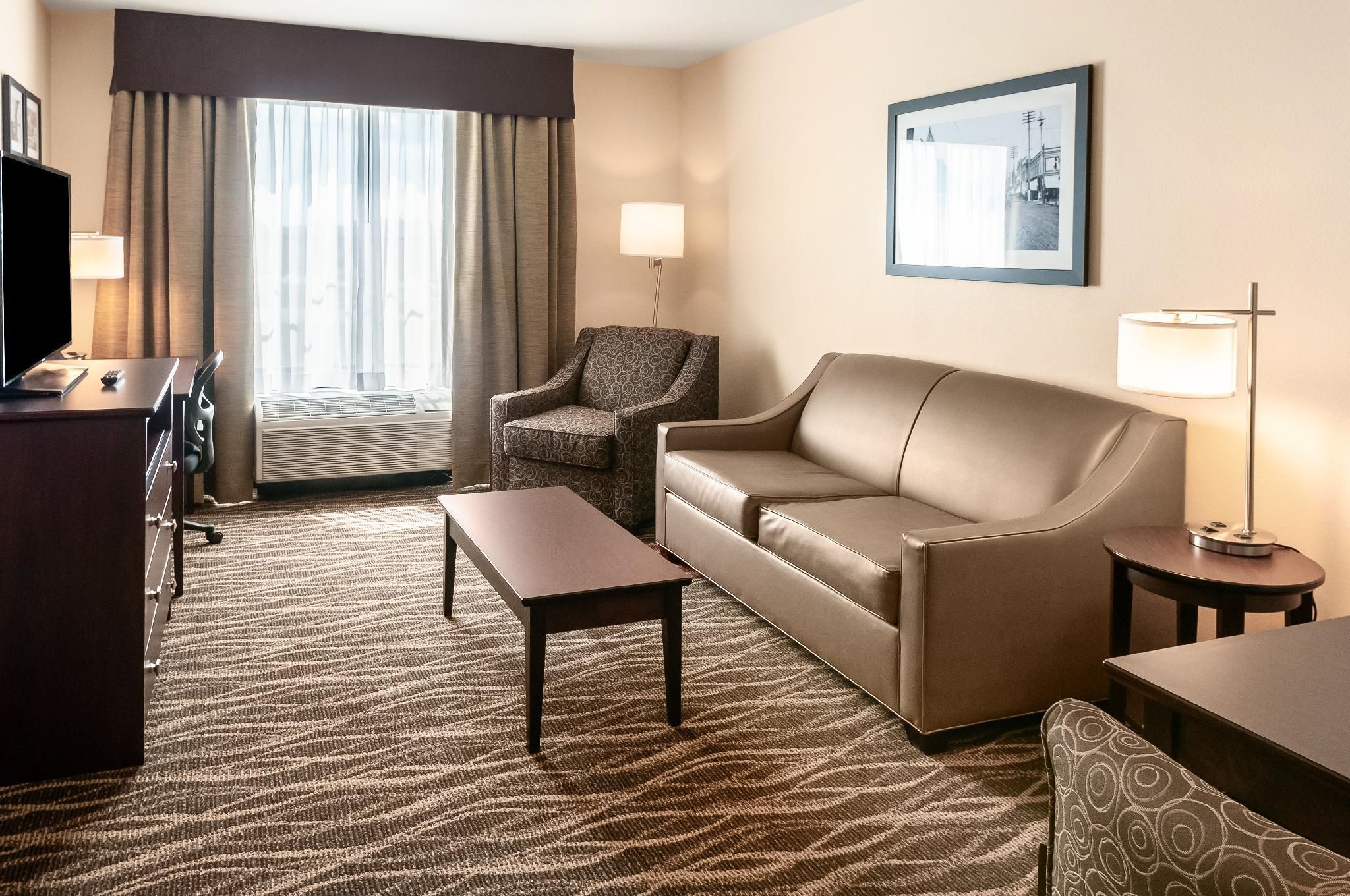 Audible/Visual Accessible King Extended Stay Guestroom Non-Smoking