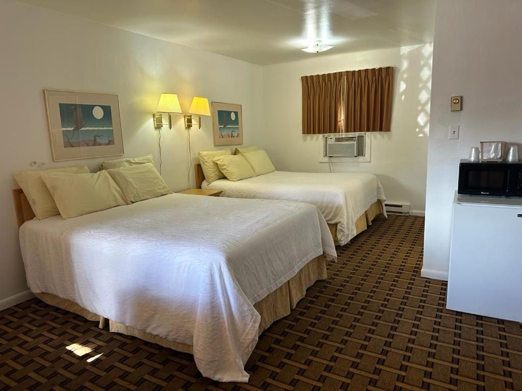 Queen Room with Two Queen Beds