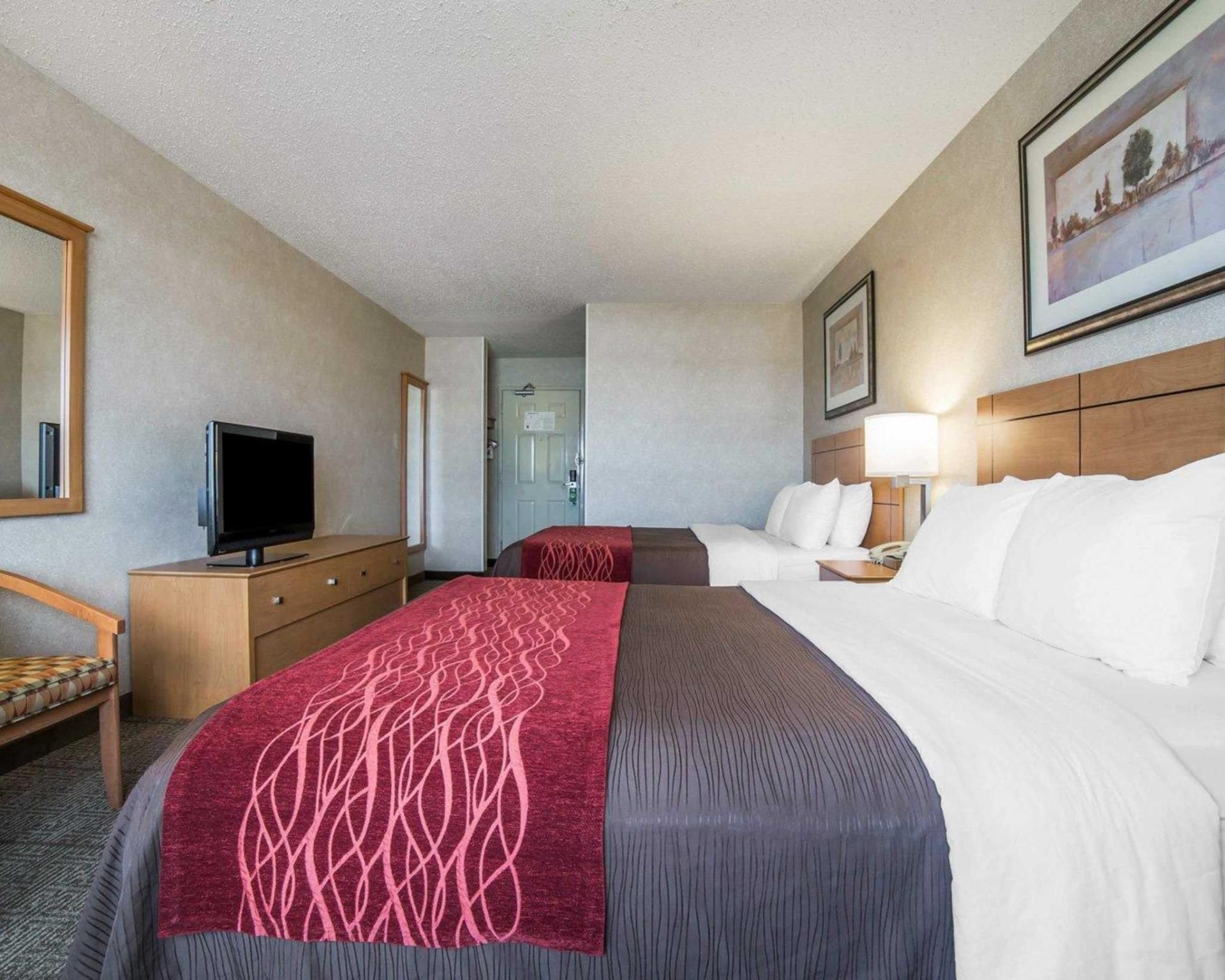 Comfort Inn Great Falls Central Queen Room with Two Queen Beds - Non-Smoking 3