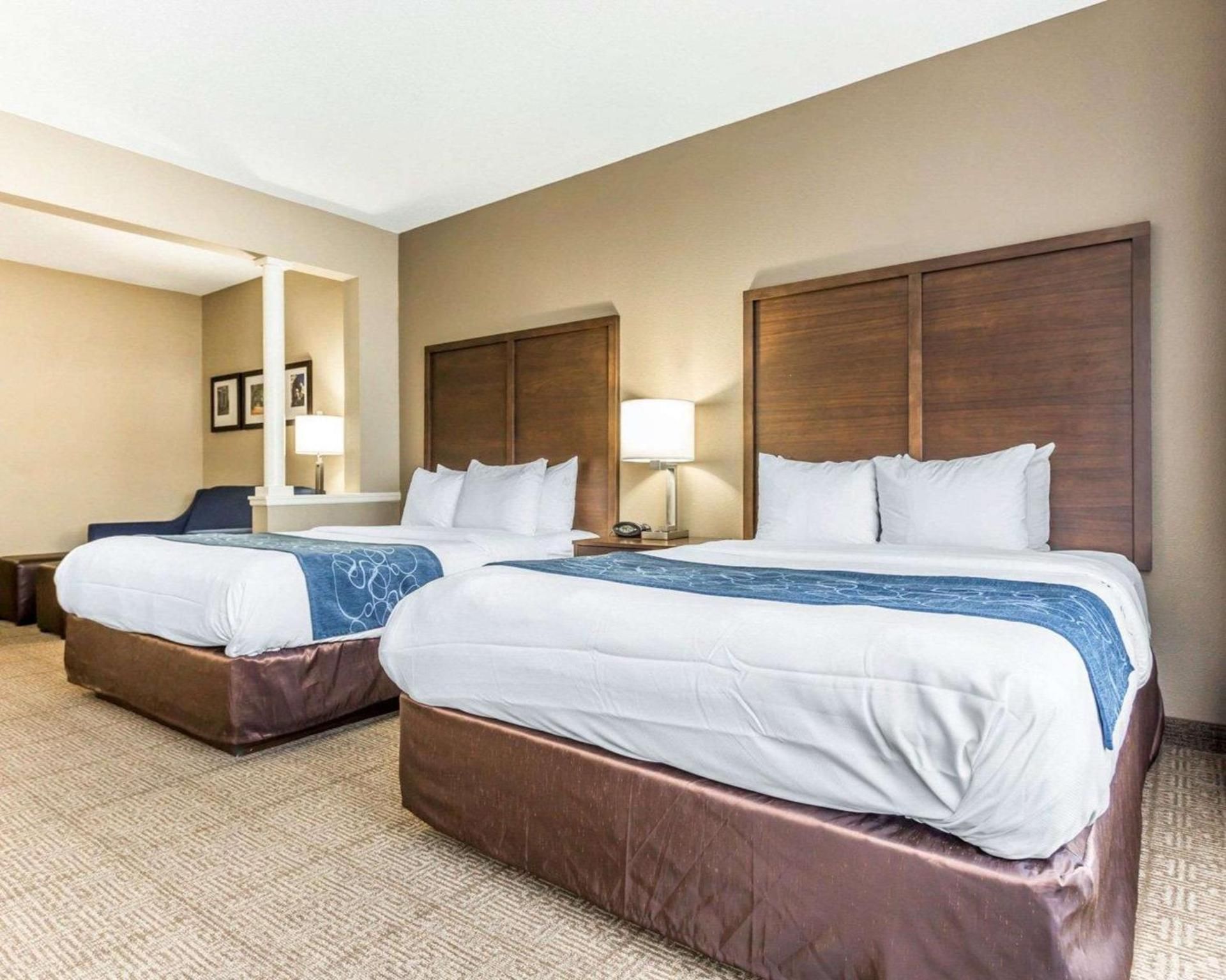 2 Queen Beds, Suite, Nonsmoking, Accessible