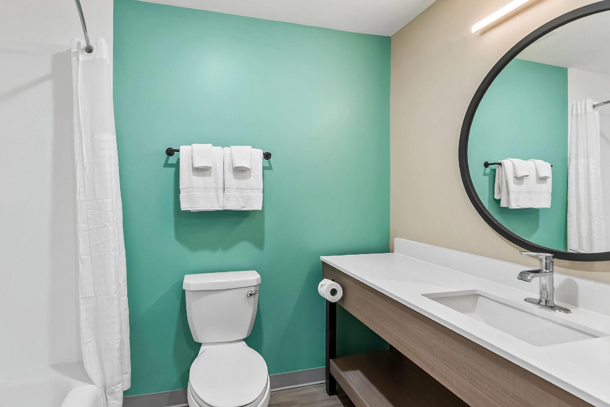 2 Queen Beds, Suite, Non-Smoking