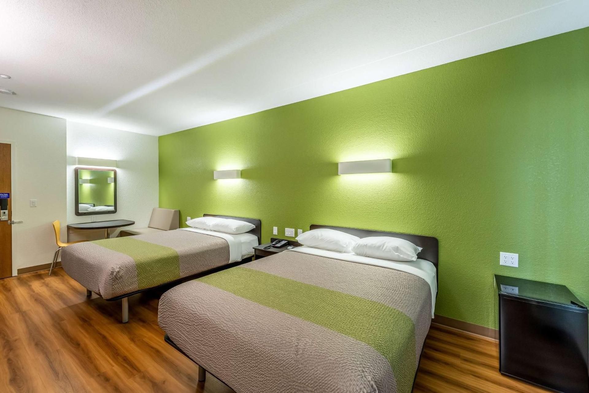 Deluxe Queen Room with Two Queen Beds - Non-Smoking