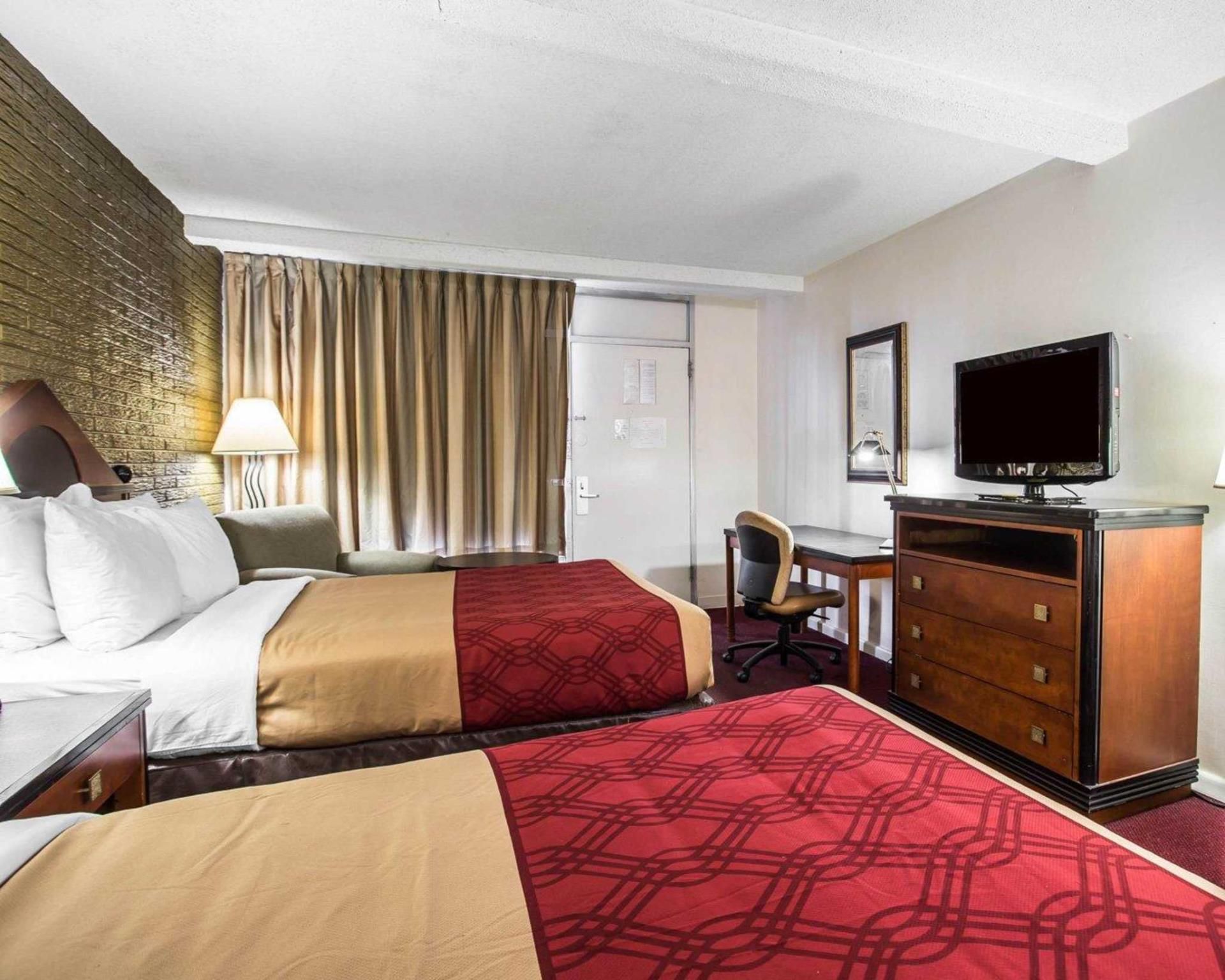 Double with 2 Double Beds - Smoking