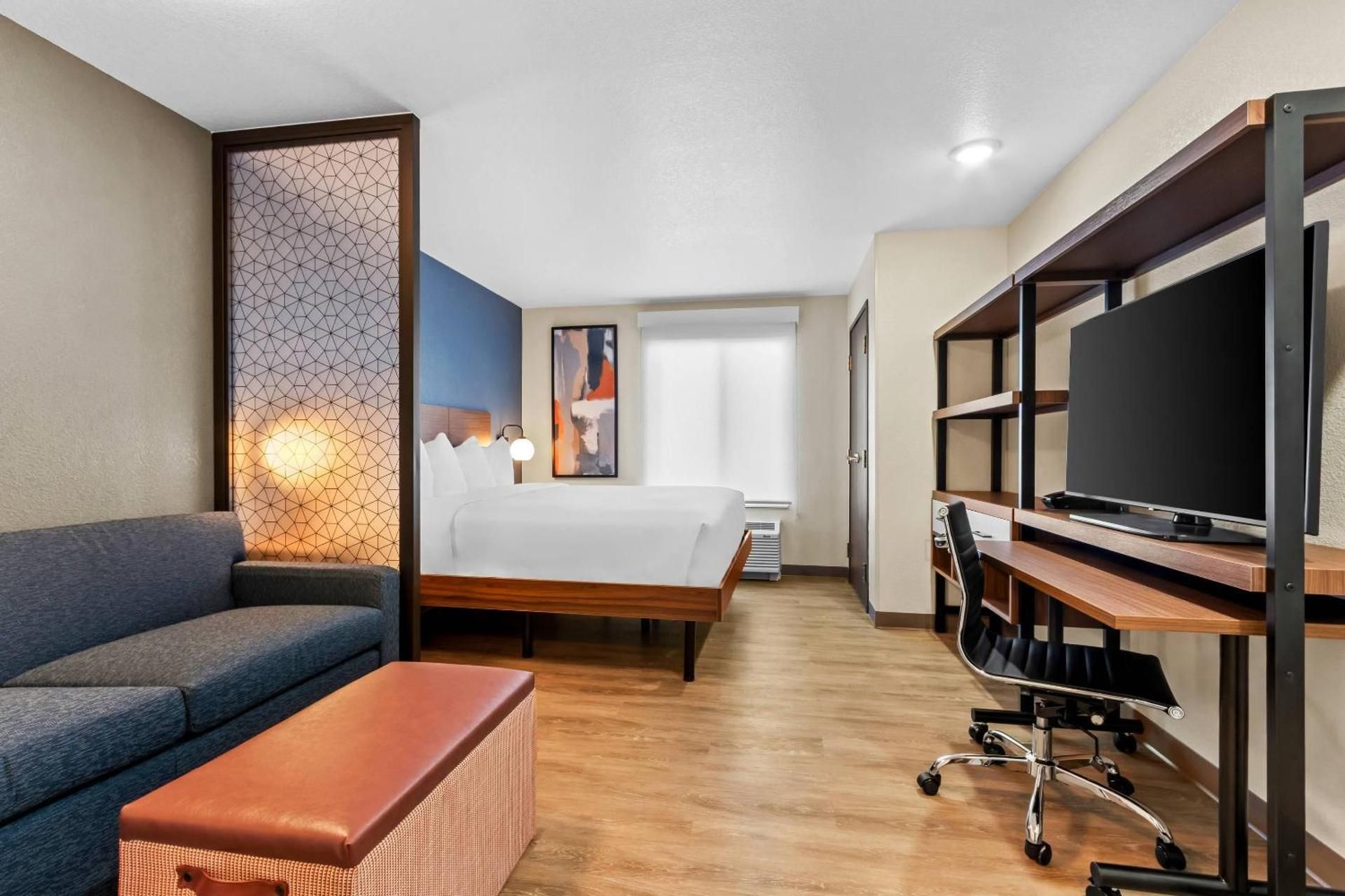 King Suite with Sofa - Non Smoking
