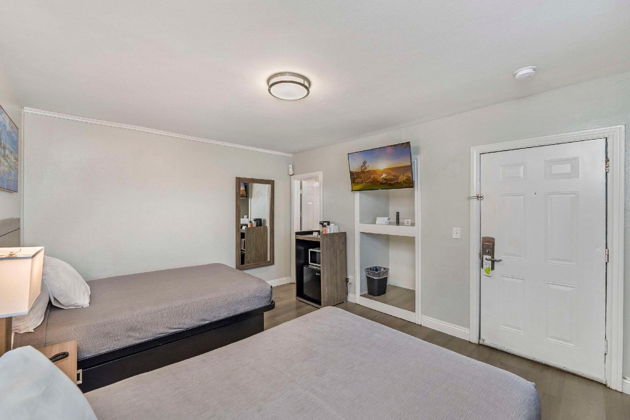 2 Double Beds, Nonsmoking
