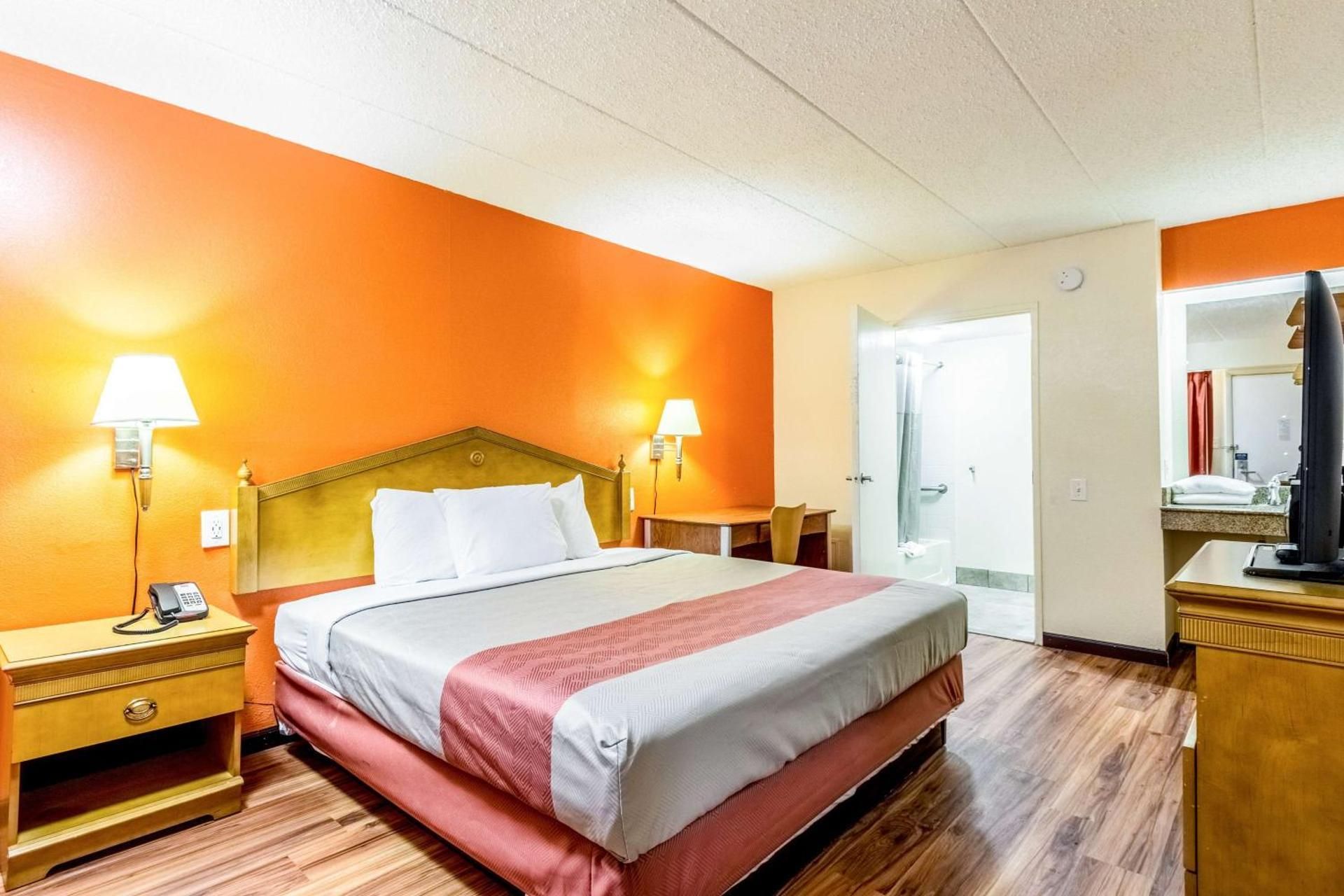 King Room - Non-Smoking