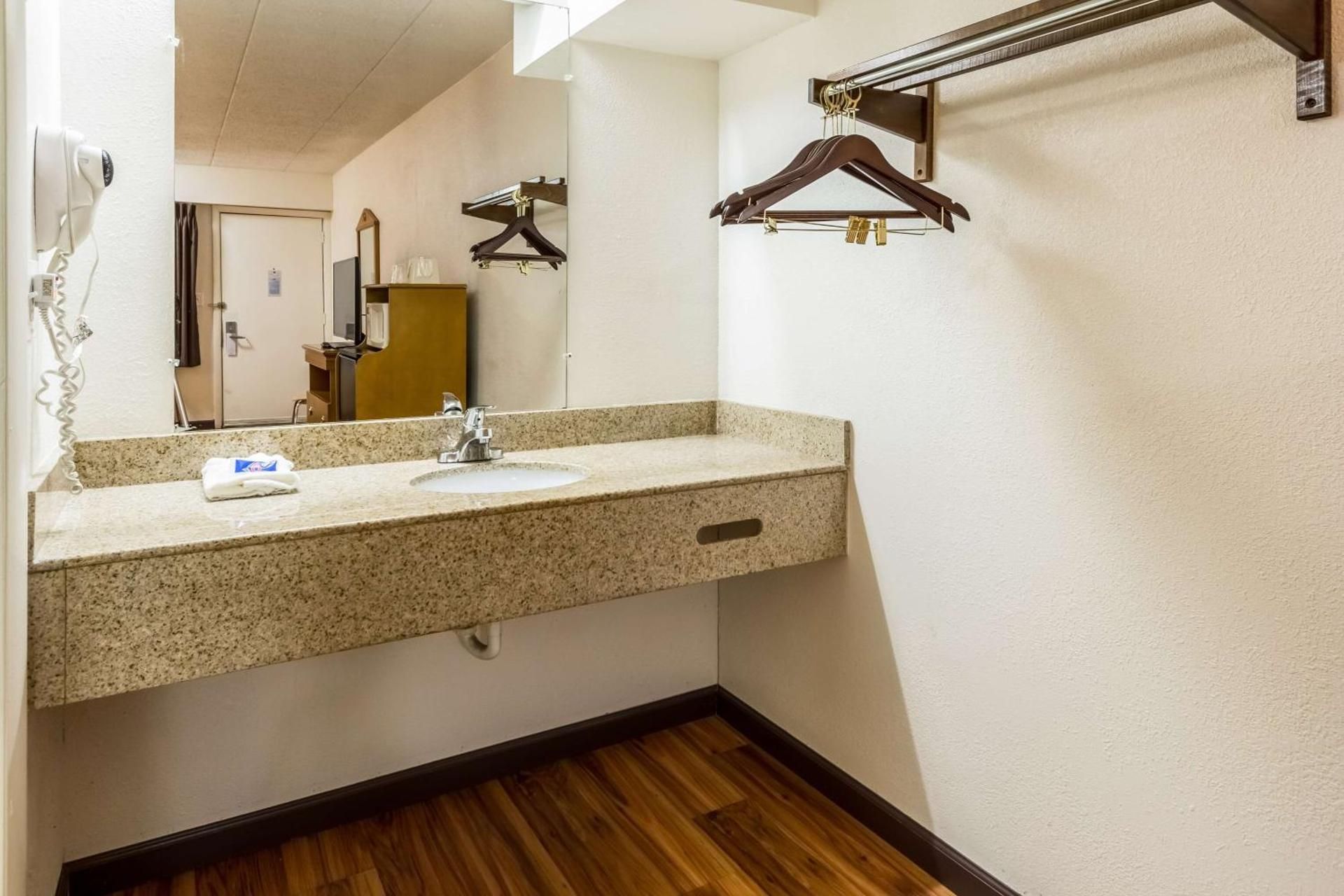 Quadruple Room - Non-Smoking