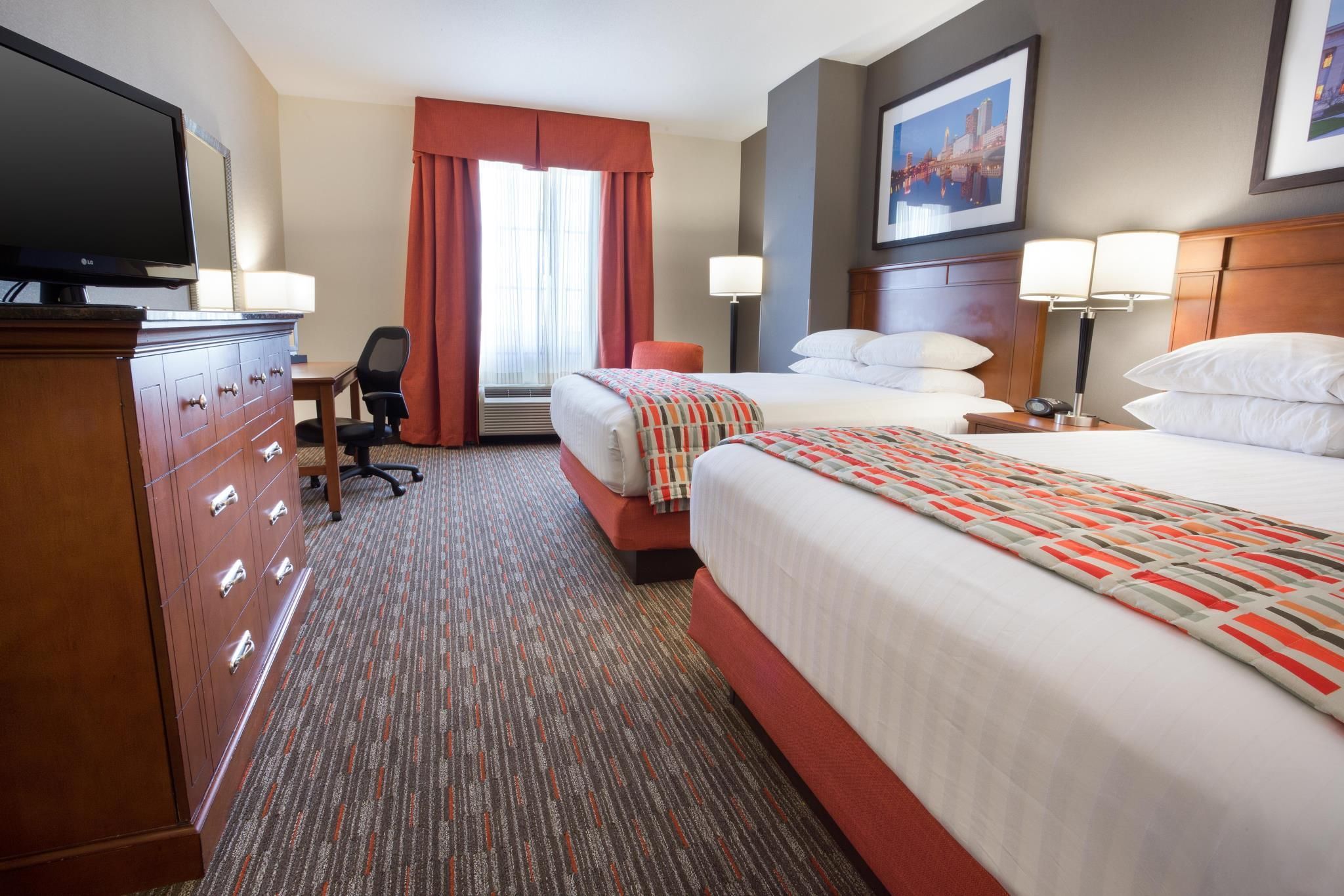 2 Queen Beds Upper Floor