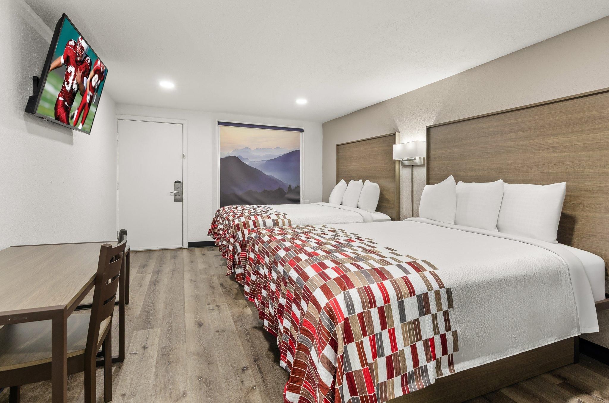 Deluxe 2 Queen Beds with Kitchenette Non-Smoking