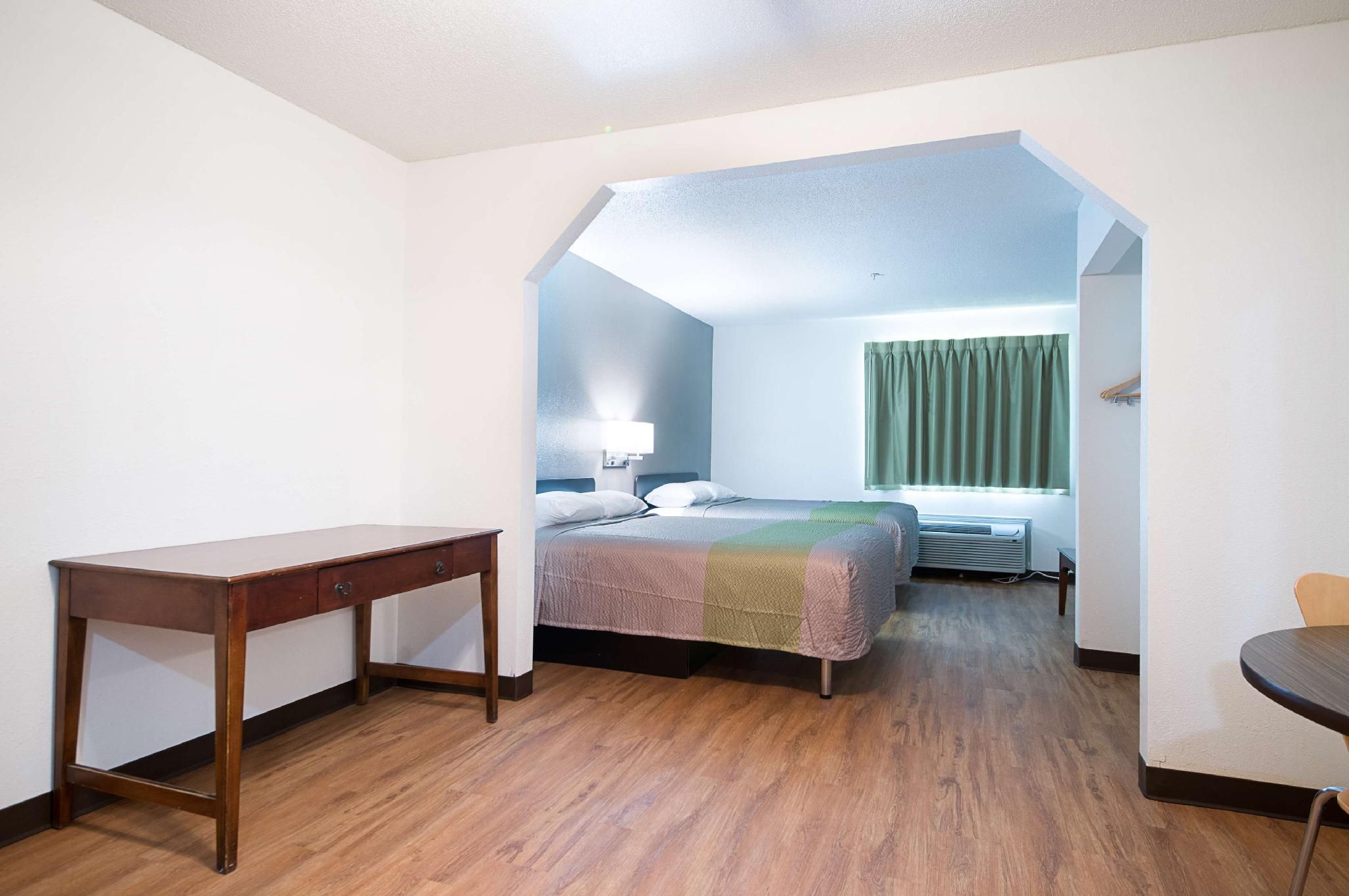 2 Queen Beds | Non-Smoking, Micfridge
