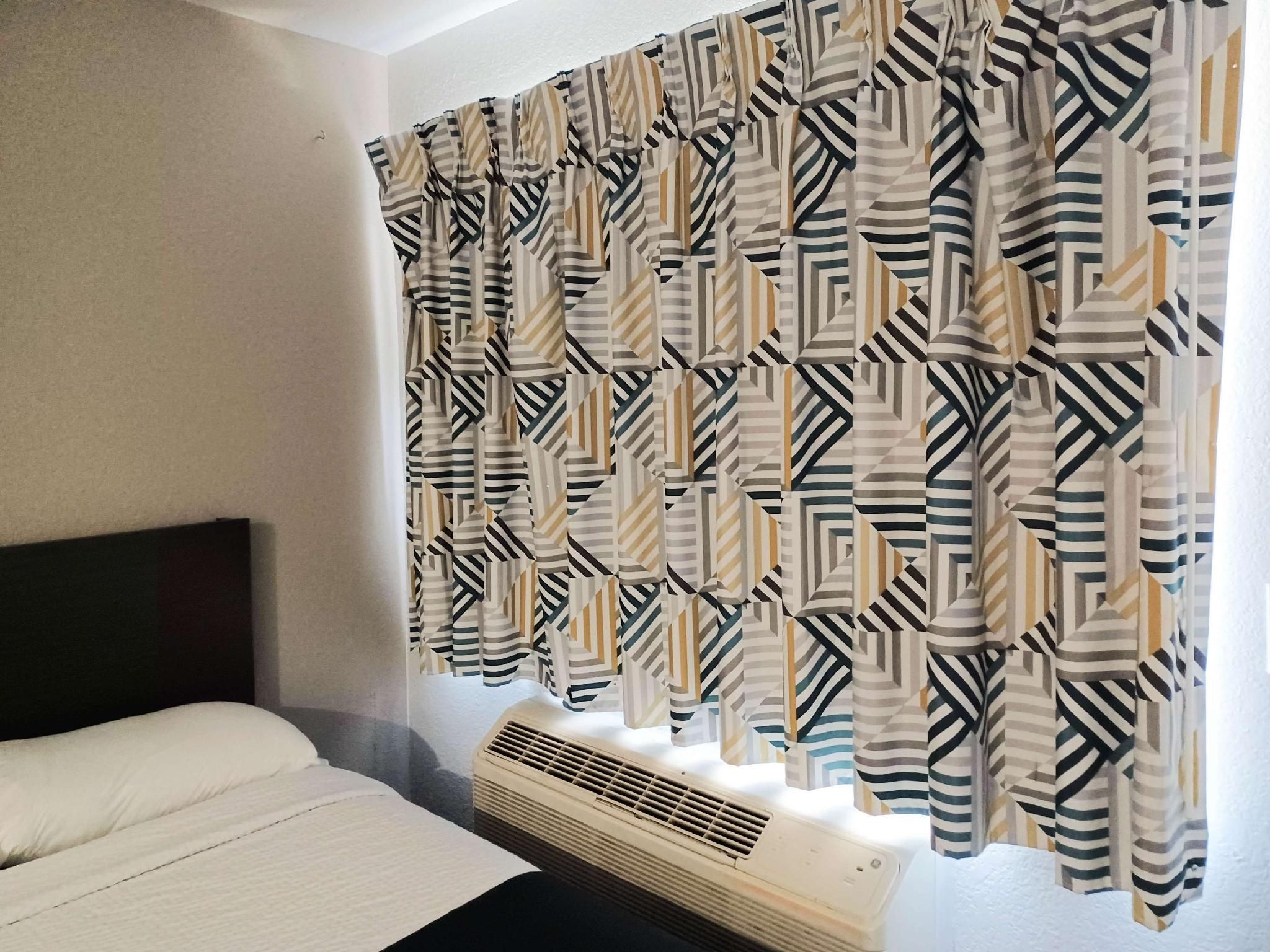 1 Full Bed | ADA/RI Shower/Micfridge