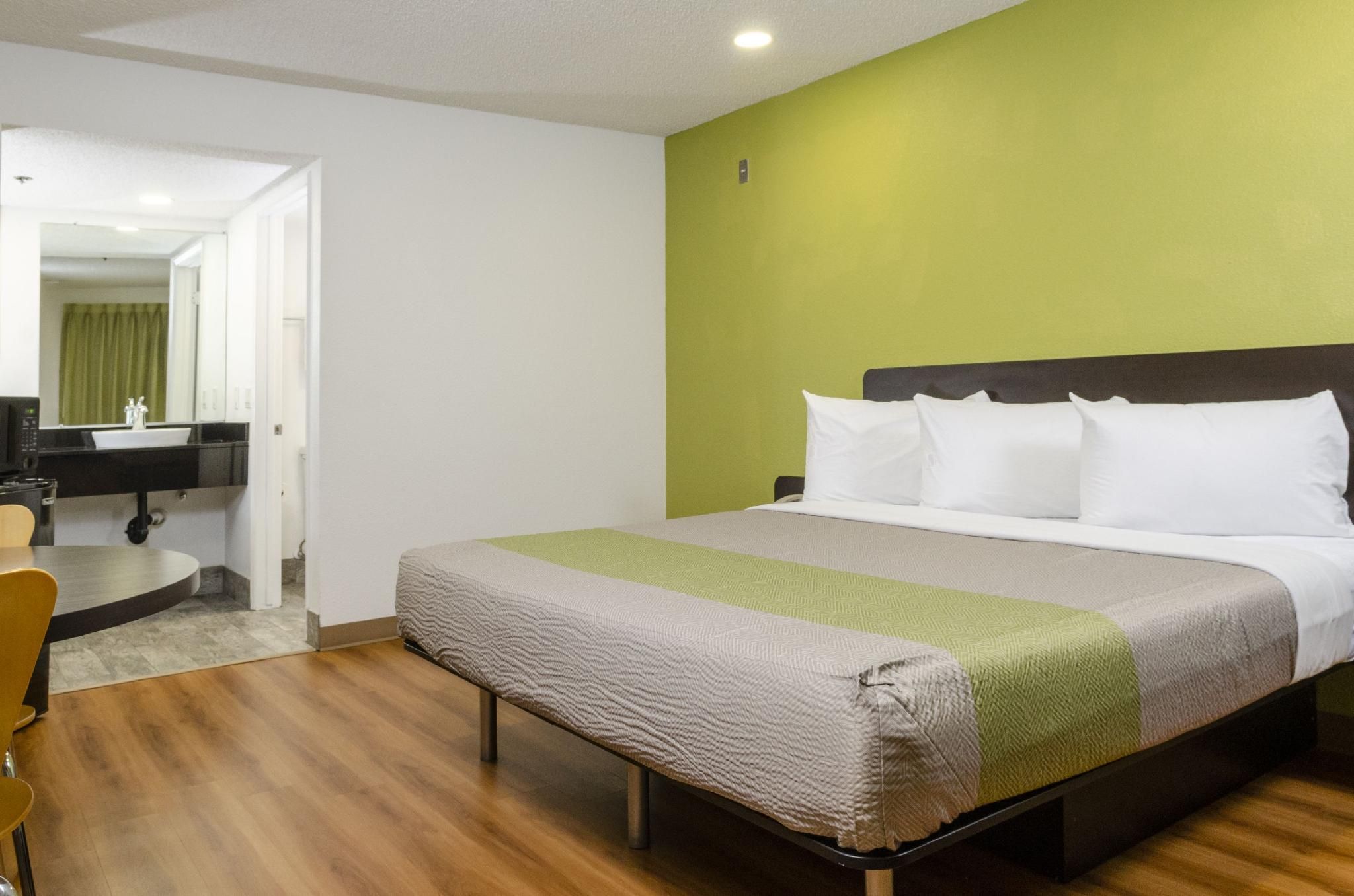 1 KB | Suite, Nsmk, Kitchen, Sofa-Bed