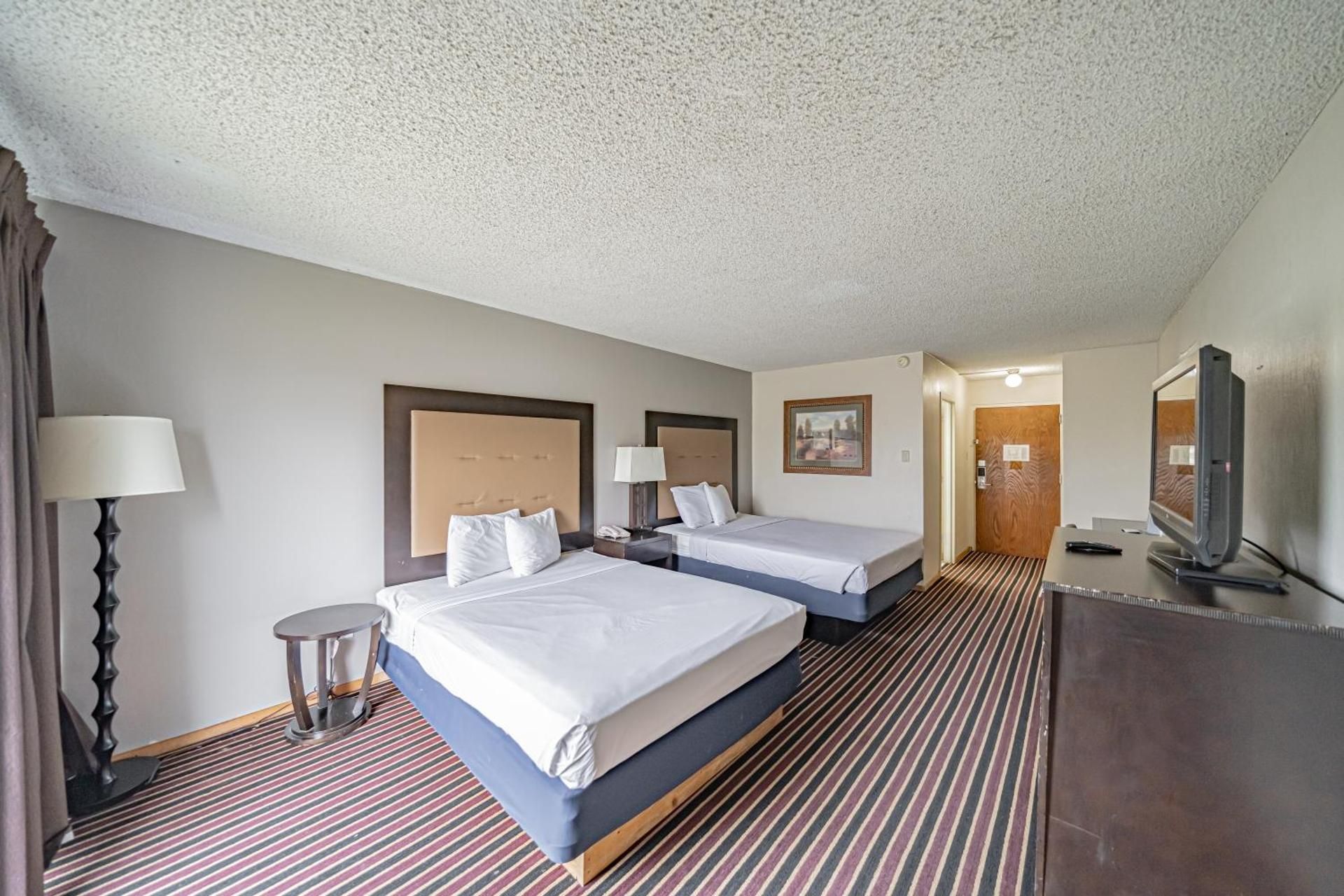 Deluxe Queen Room with Two Queen Beds - Non-Smoking