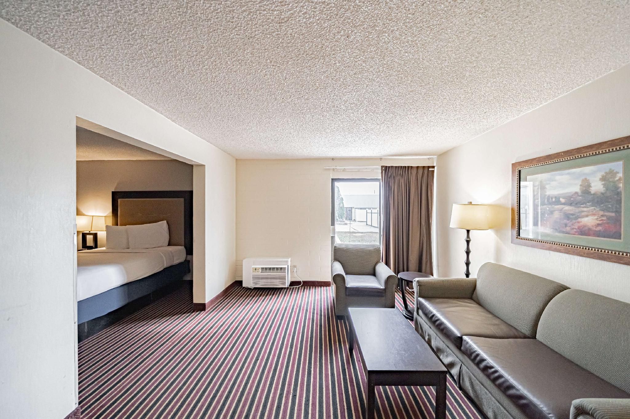 2 Queen Beds | Suite, Non-Smoking