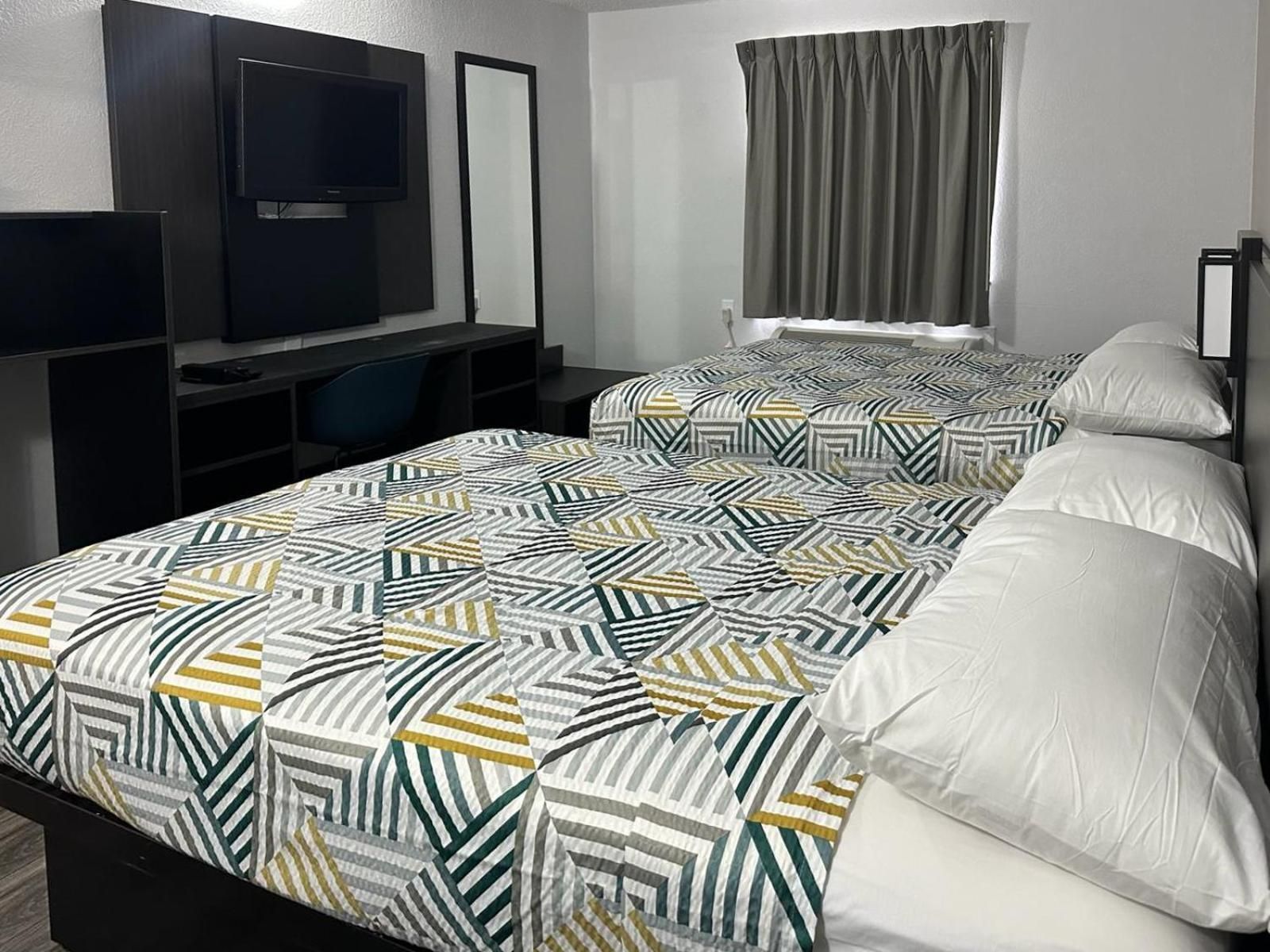Deluxe Double Room with Two Double Beds - Non-Smoking