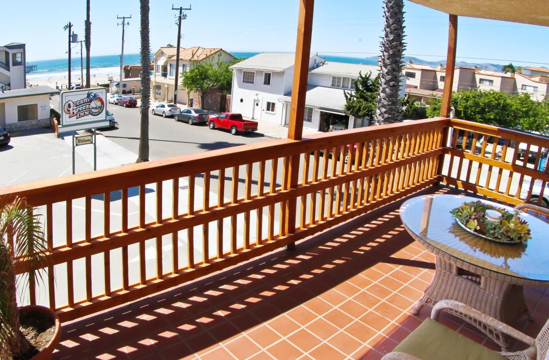 Deluxe Suite with Sea View - Nonsmoking