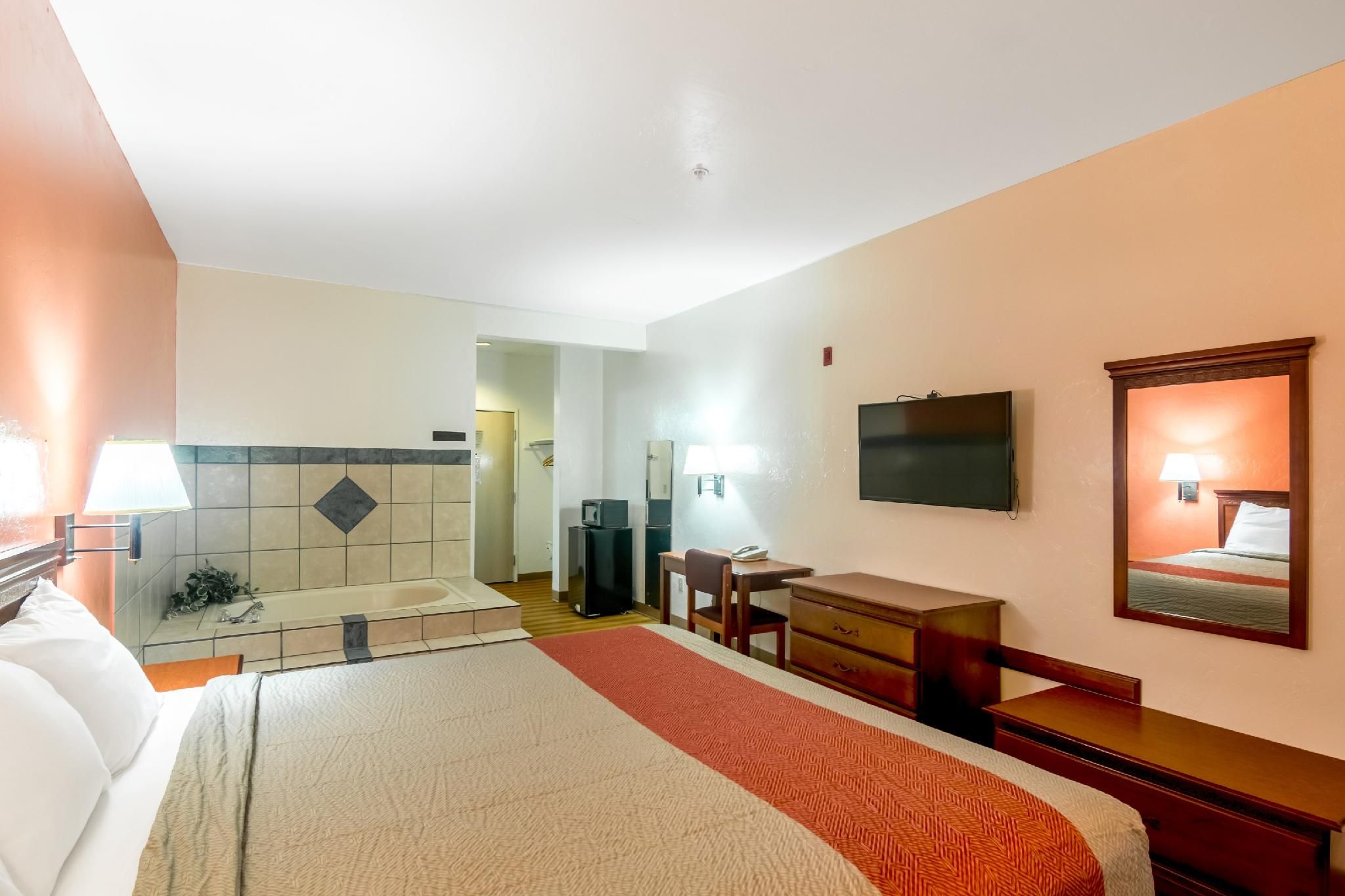 1 King Bed | Suite, Non-Smoking, Sofa-Bed