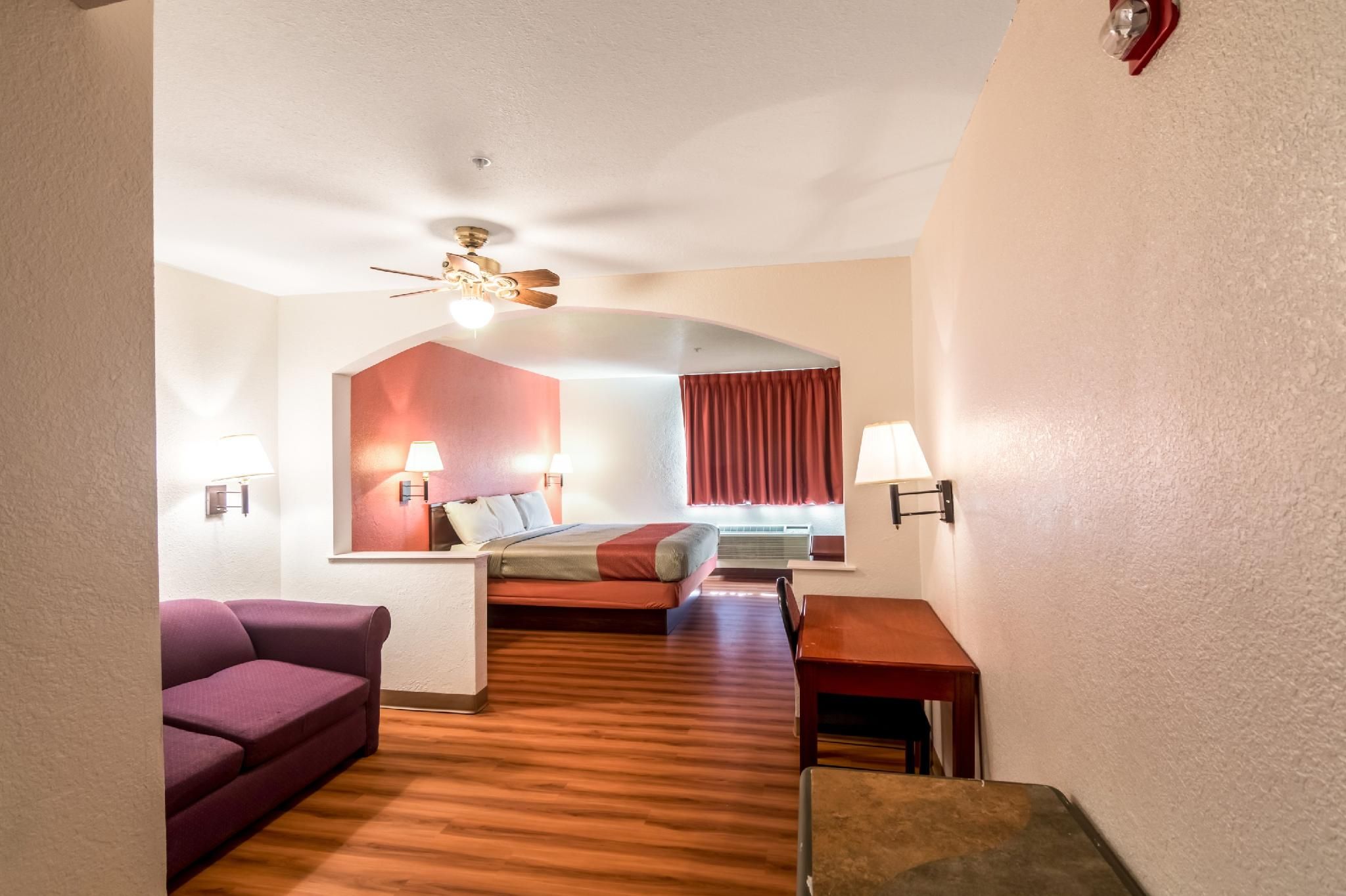 2 Queen Beds |ADA/RI Shower/Non-Smoking