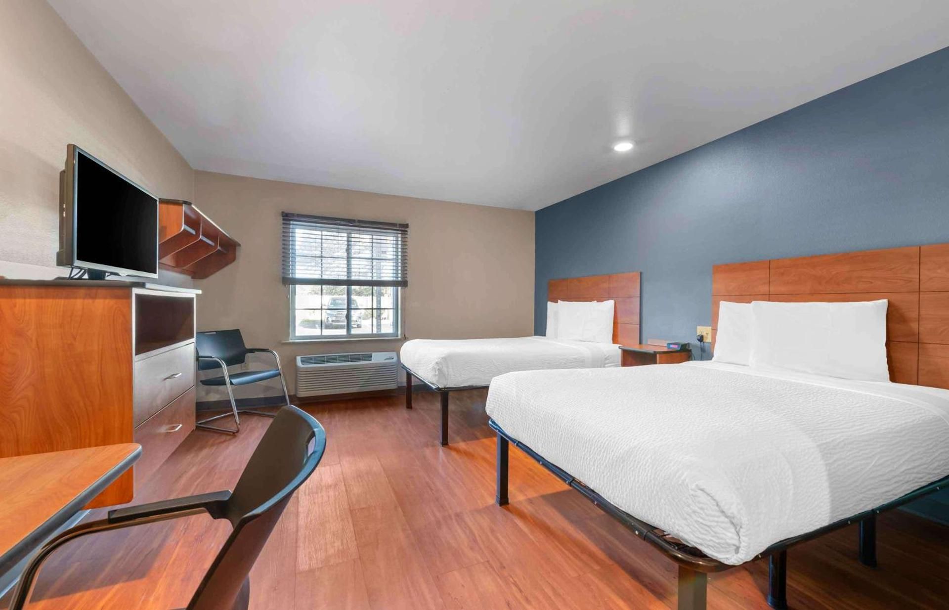 Double Room with Two Double Beds - Non-Smoking