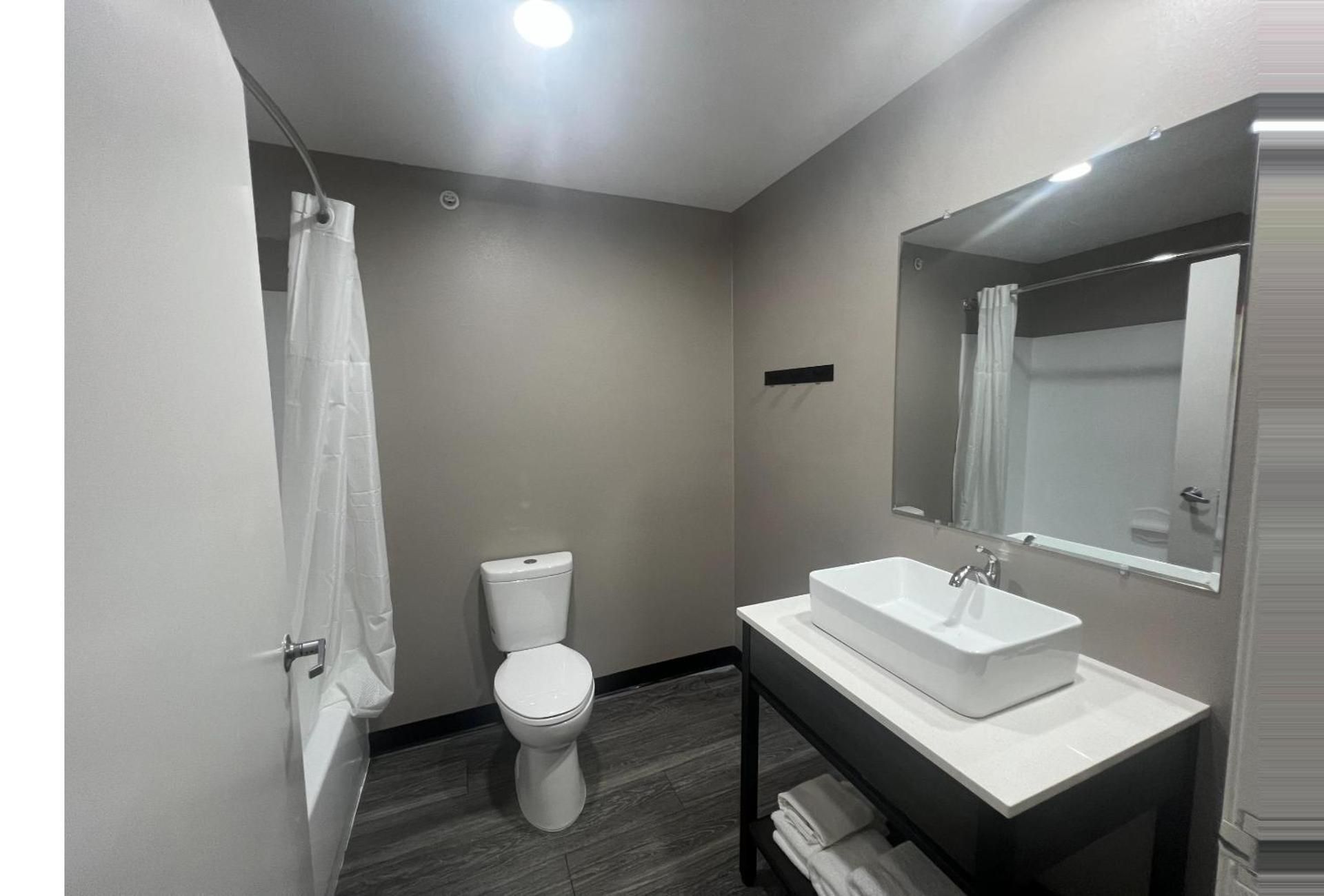 Queen Room with Two Queen Beds - Disability Access - Non-Smoking