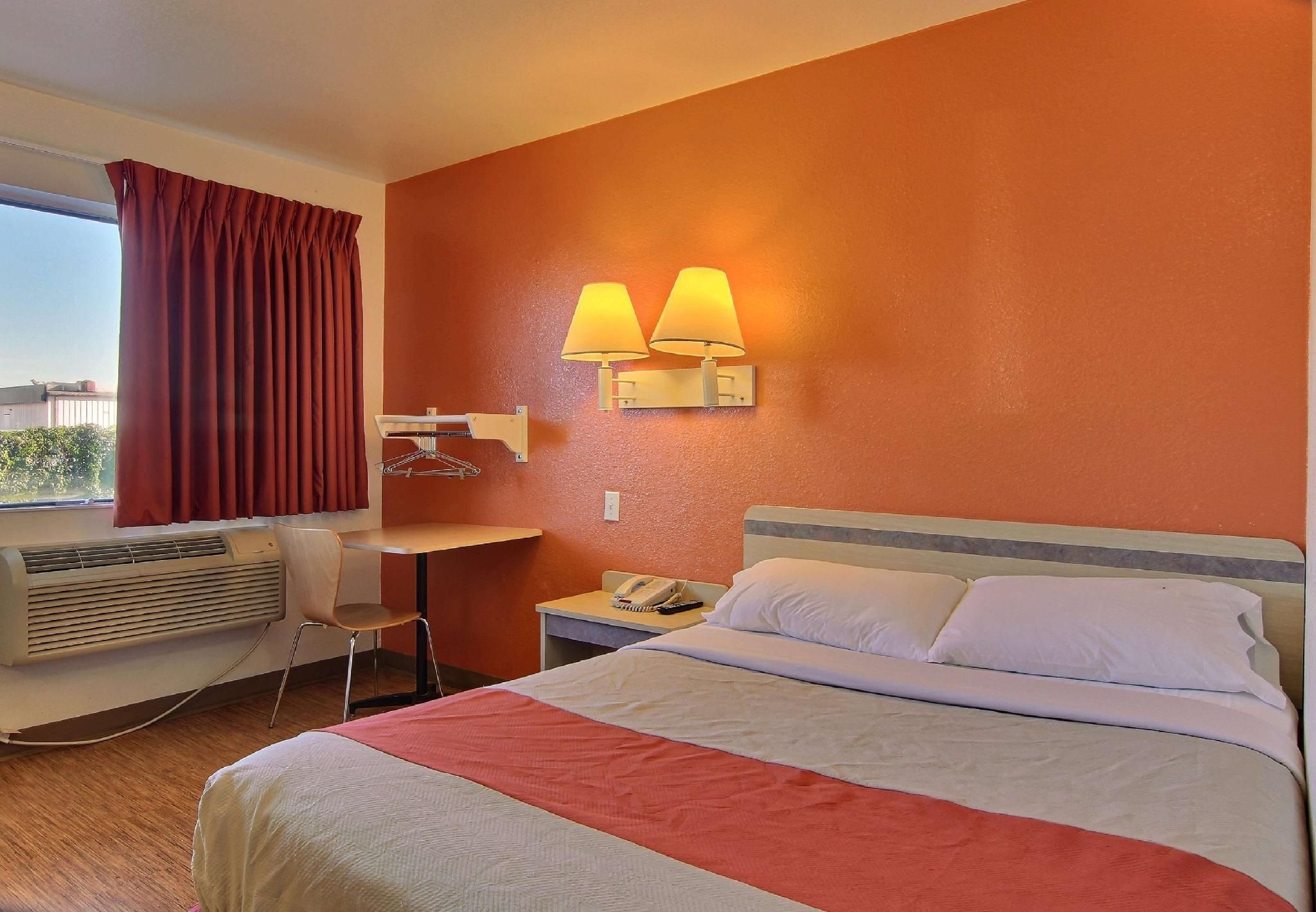 1 Full Bed | ADA/RI Shower