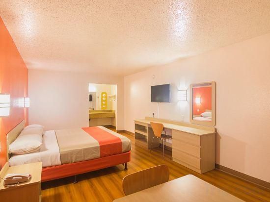 Double Room - Disability Access - Roll In Shower