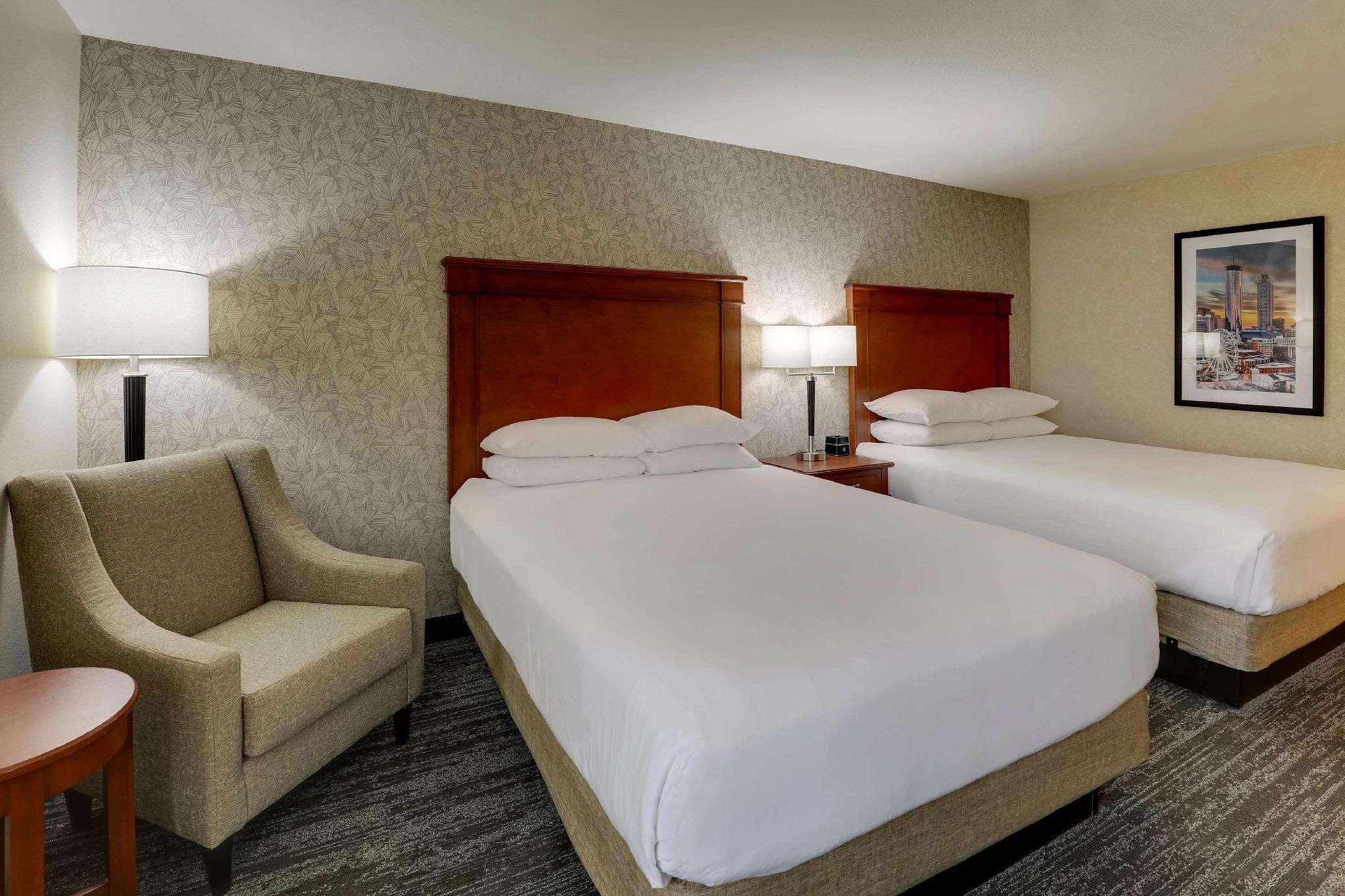 2 Queen Beds
