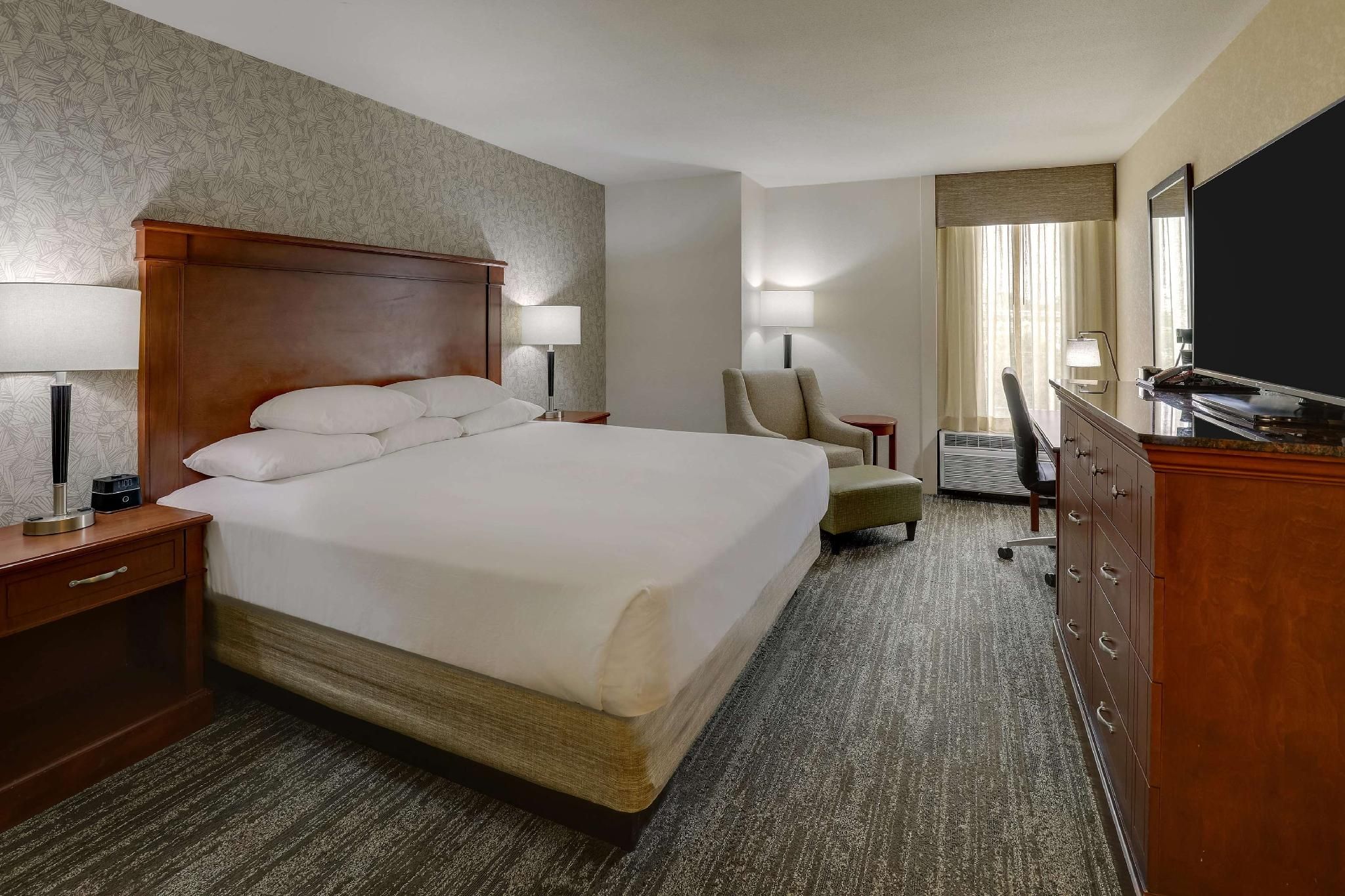 1 King Bed Upper Floor