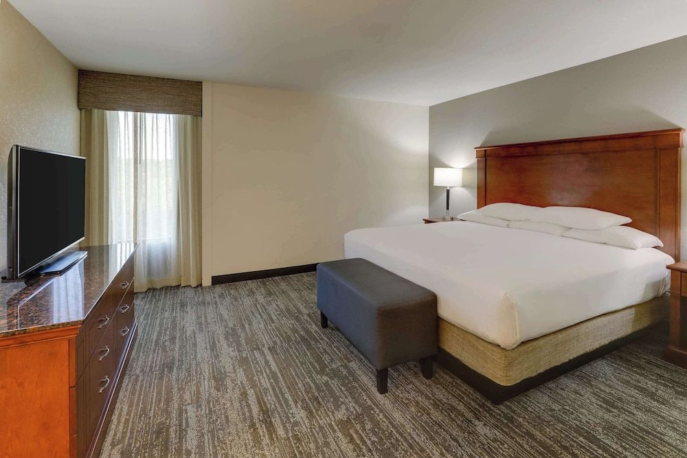 Suite, 1 King Bed (UpFloor,Oversized,Sofa Sleeper,2Rooms)