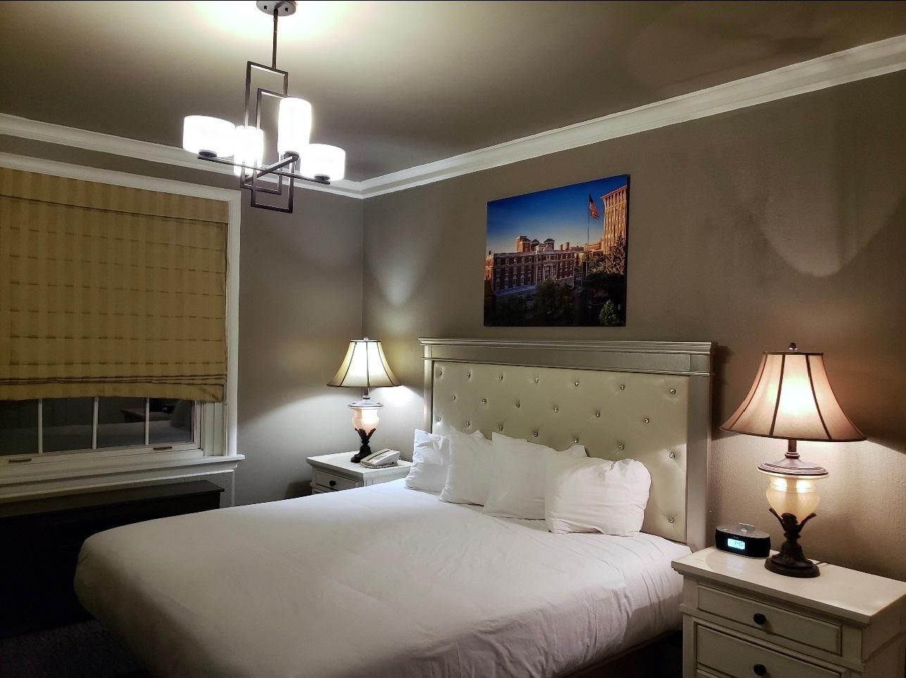 The Spokane Club Deluxe King Room