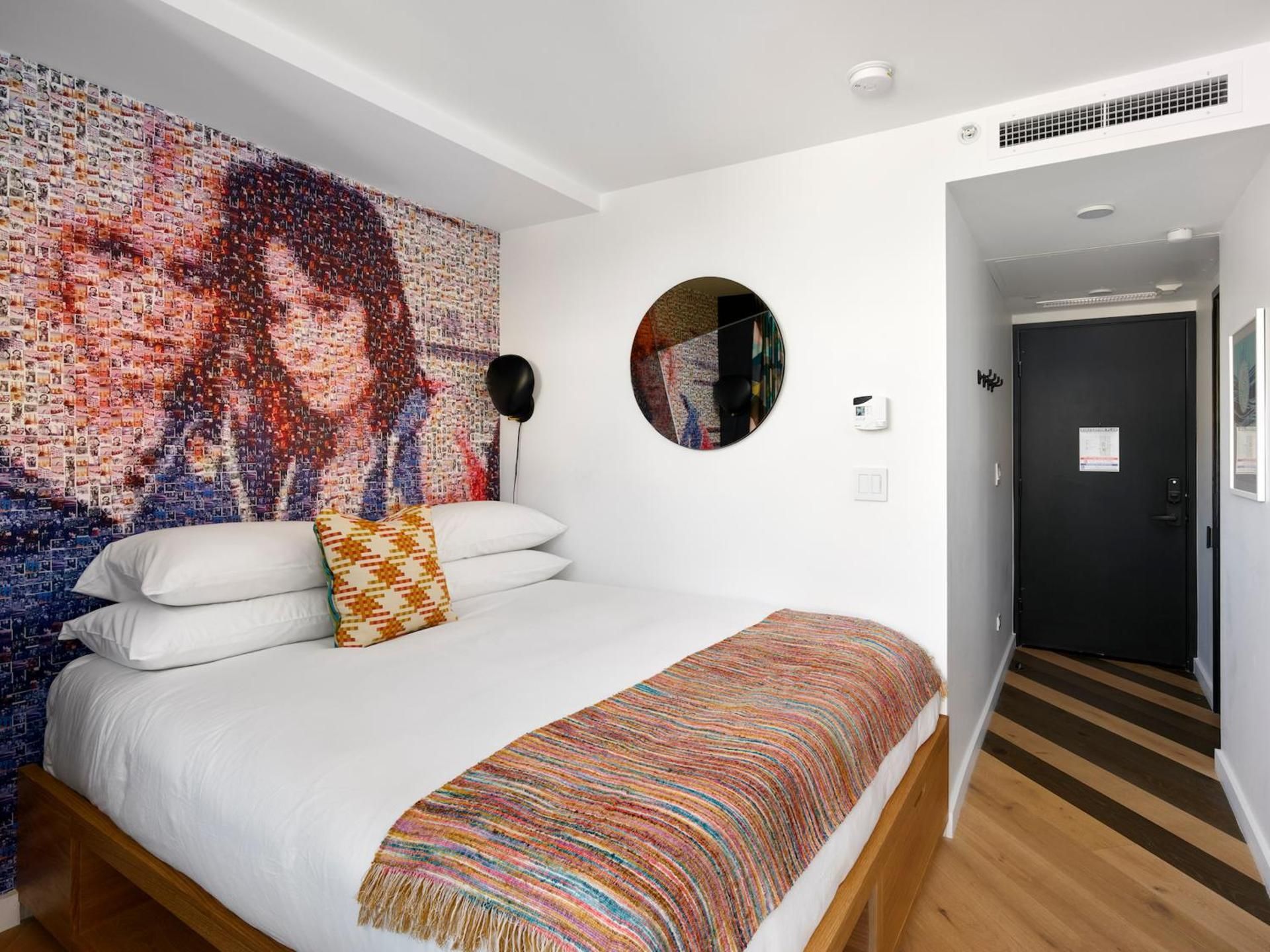 The Hotel Castro San Francisco Deluxe King Studio (Self Check-in with Virtual Front Desk)