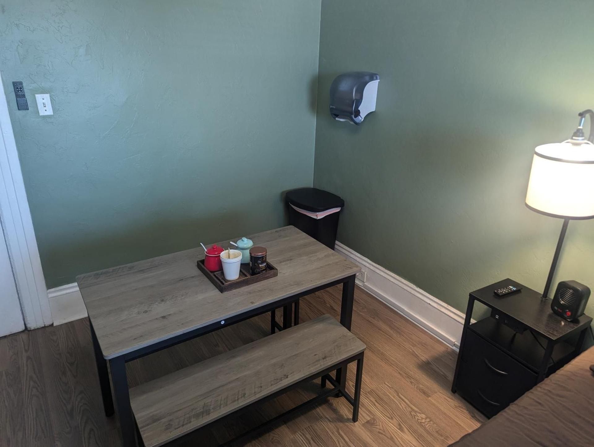 Single Room with Shared Bathroom