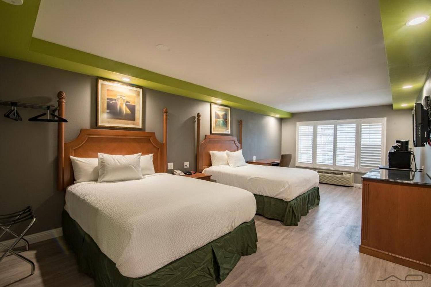 SeaScape Inn - A FairBridge Hotel                                                Two Queen Beds Nonsmoking 2