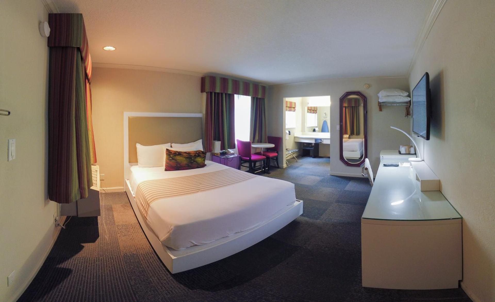 Queen Room