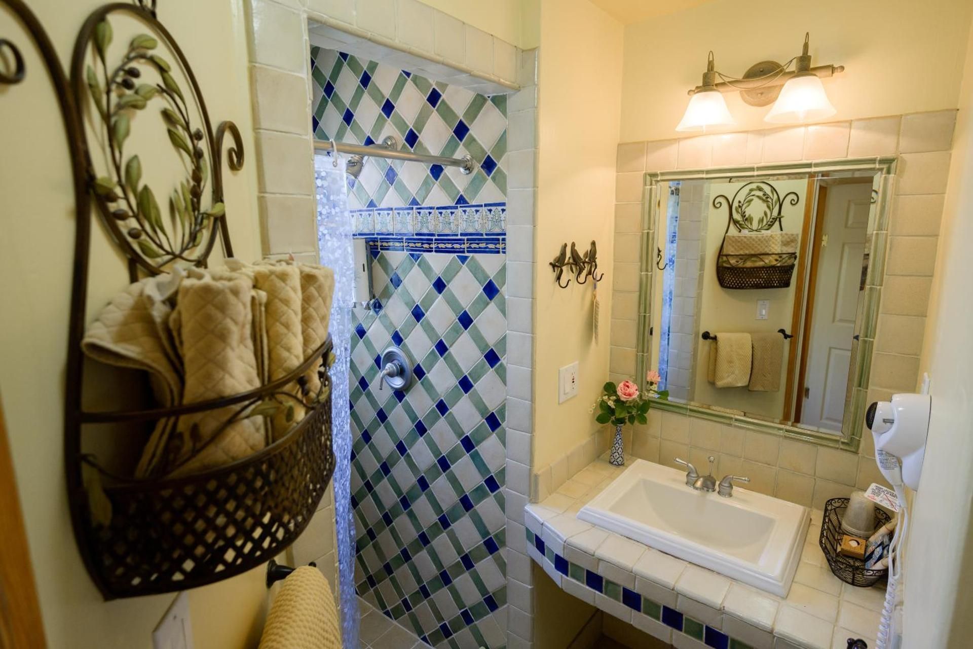 Courtyard King Suite
