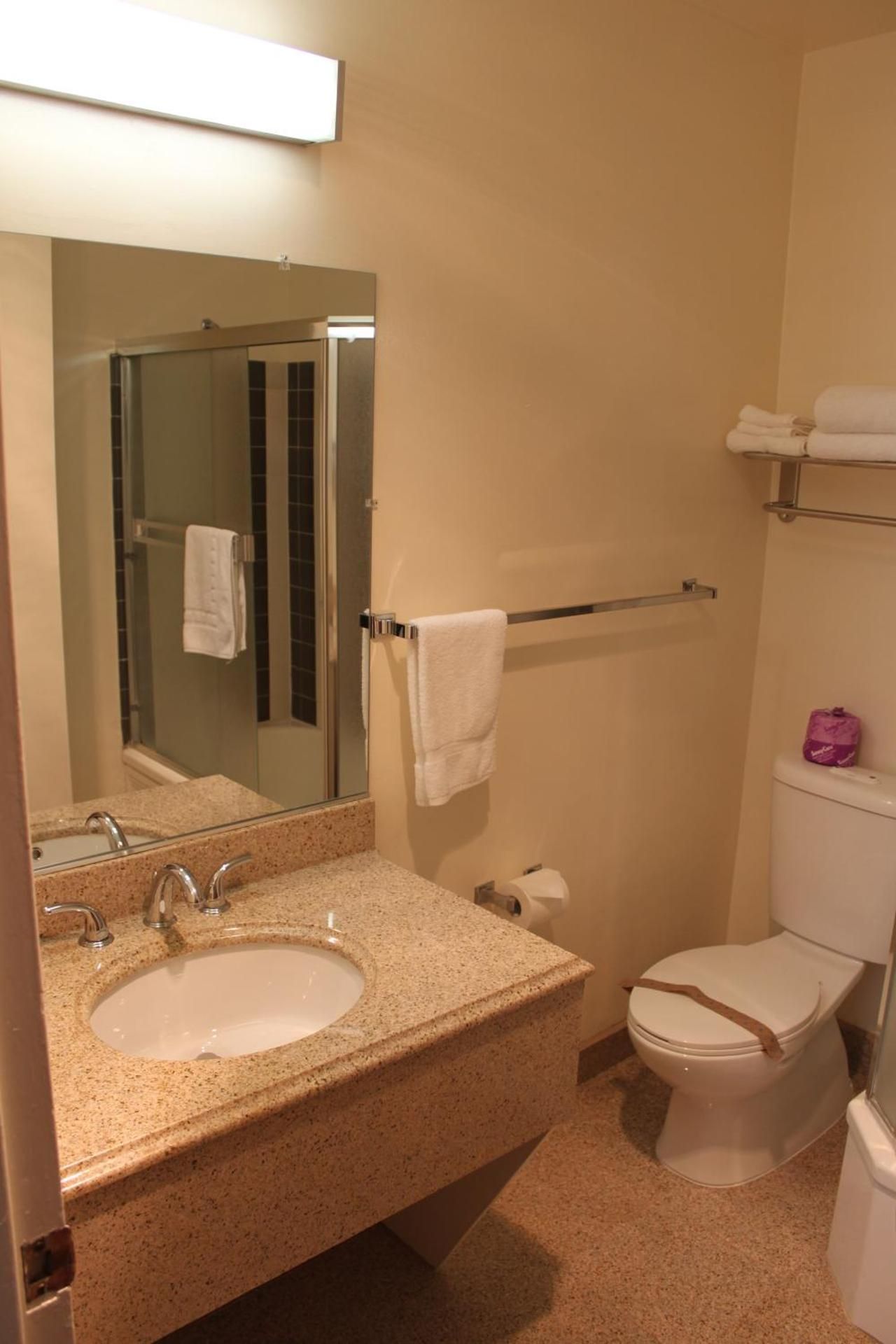 Villa Inn King Room 3