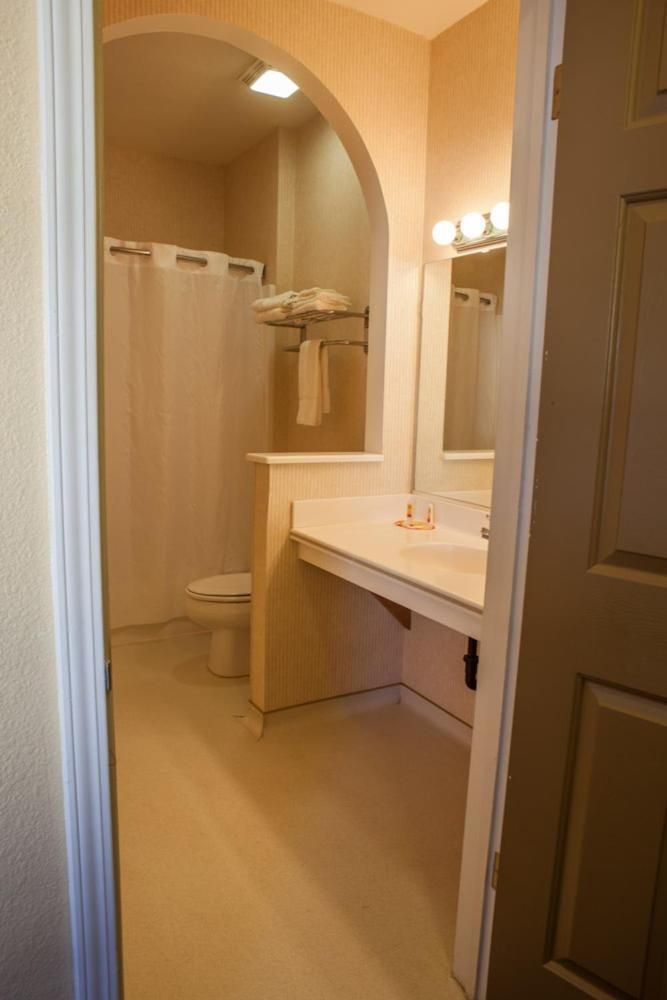 Queen Suite