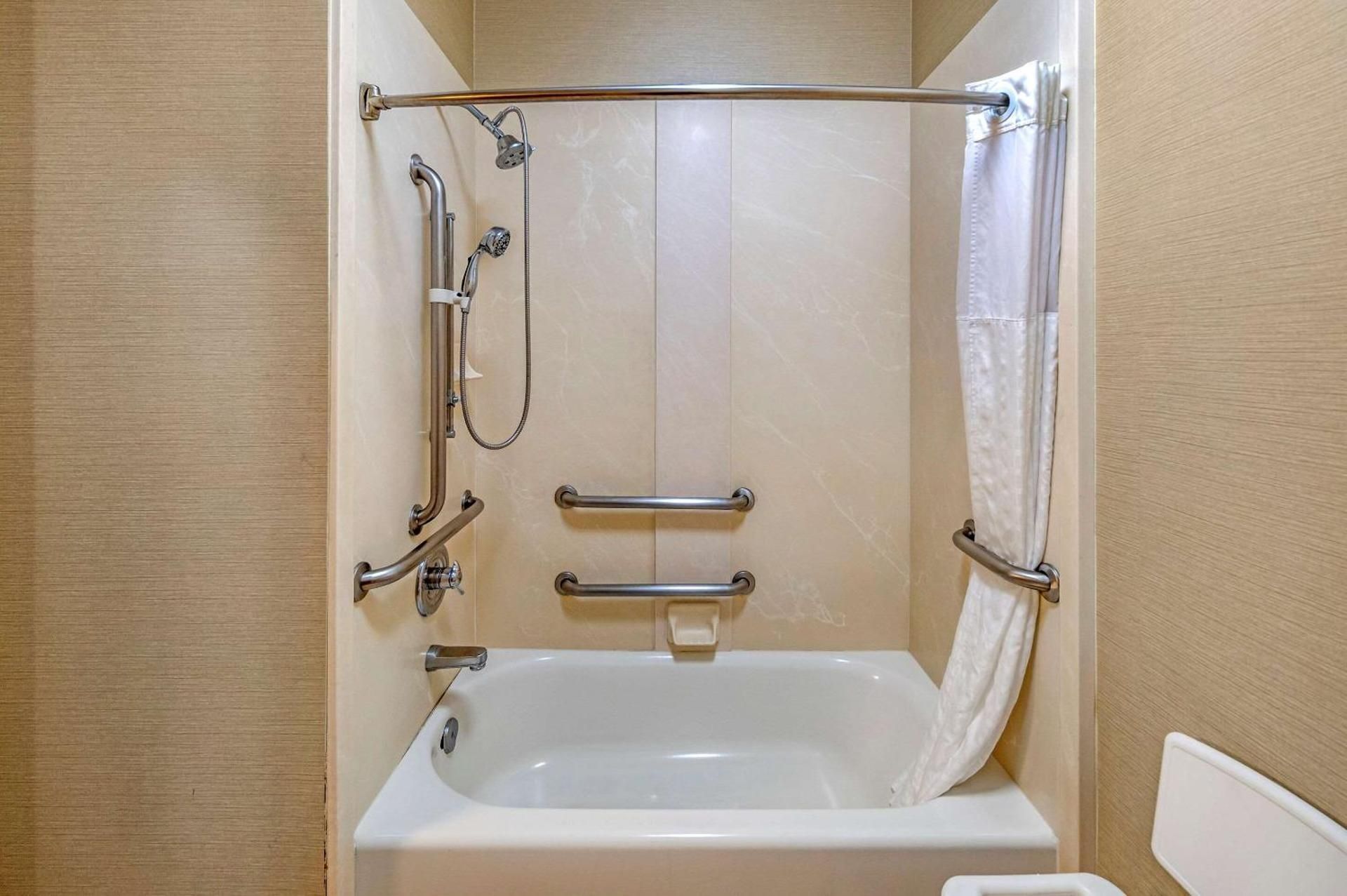 Superior Queen Room with Two Queen Beds - Accessible/Non-Smoking