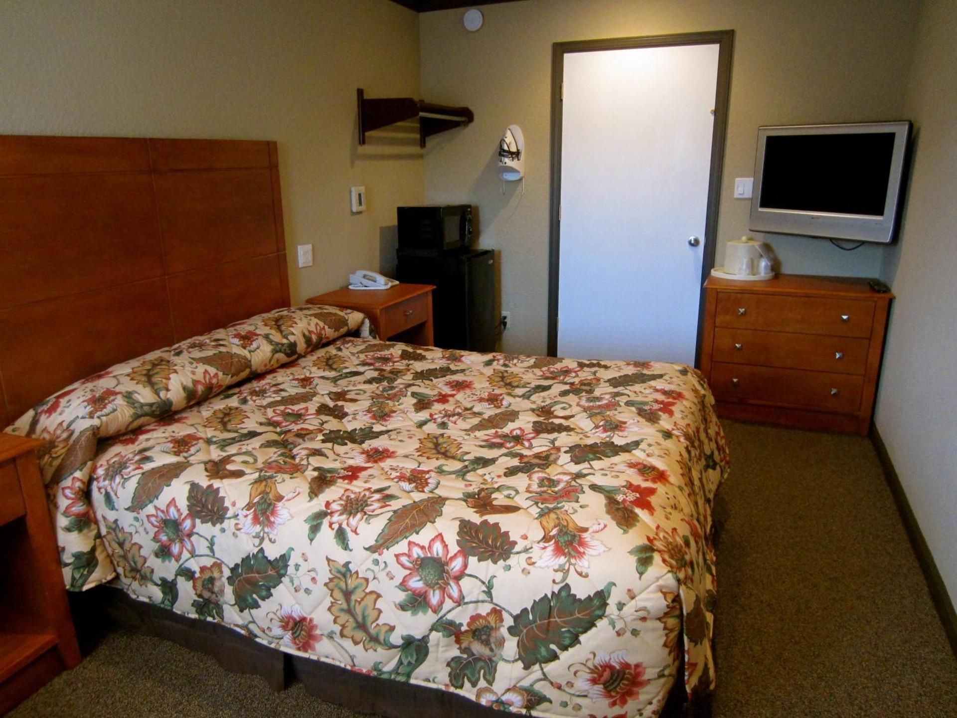 Deluxe Inn Redwood City 1 Queen Bed - Non-Smoking 3
