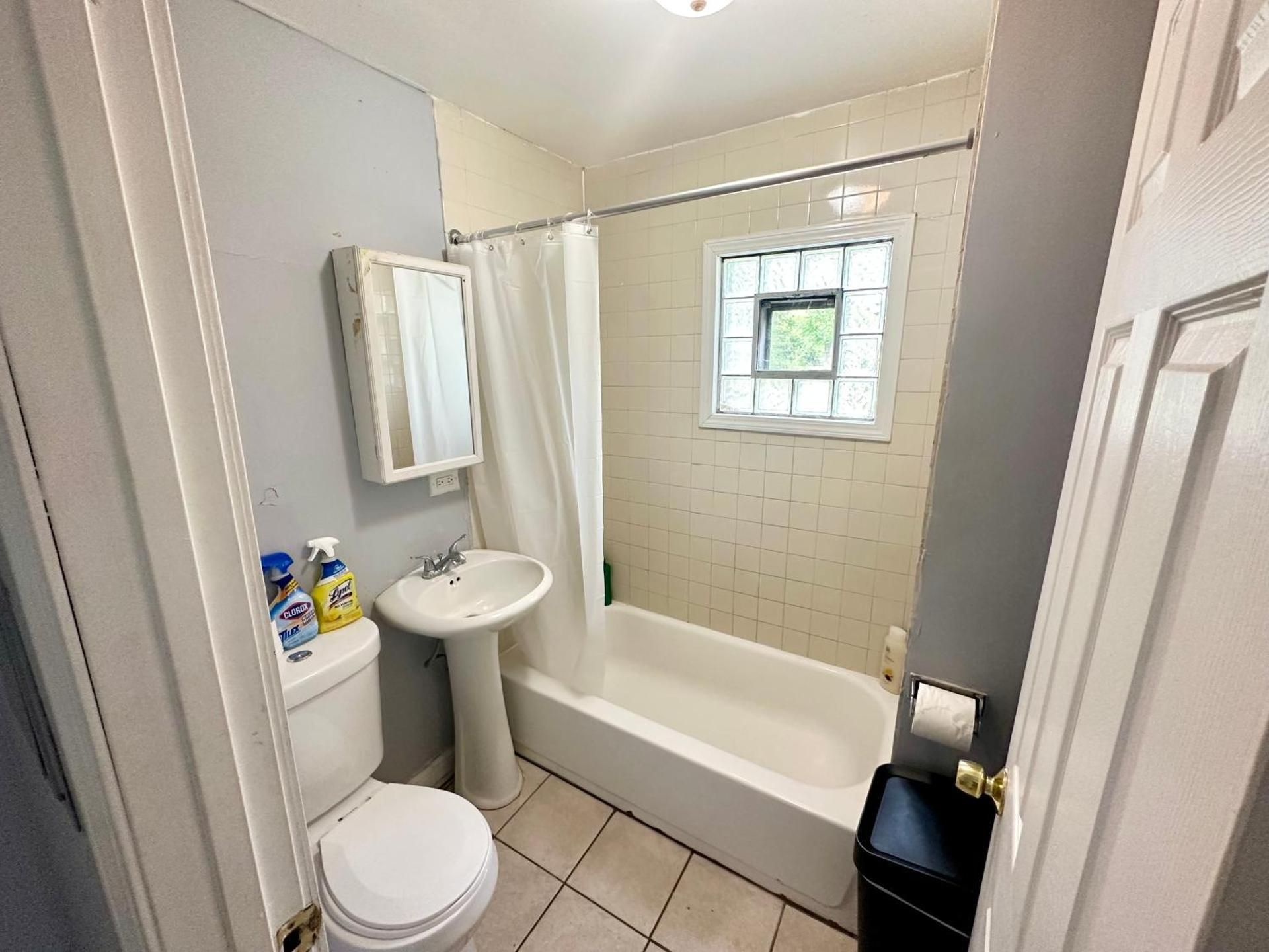 Triple Room with Shared Bathroom