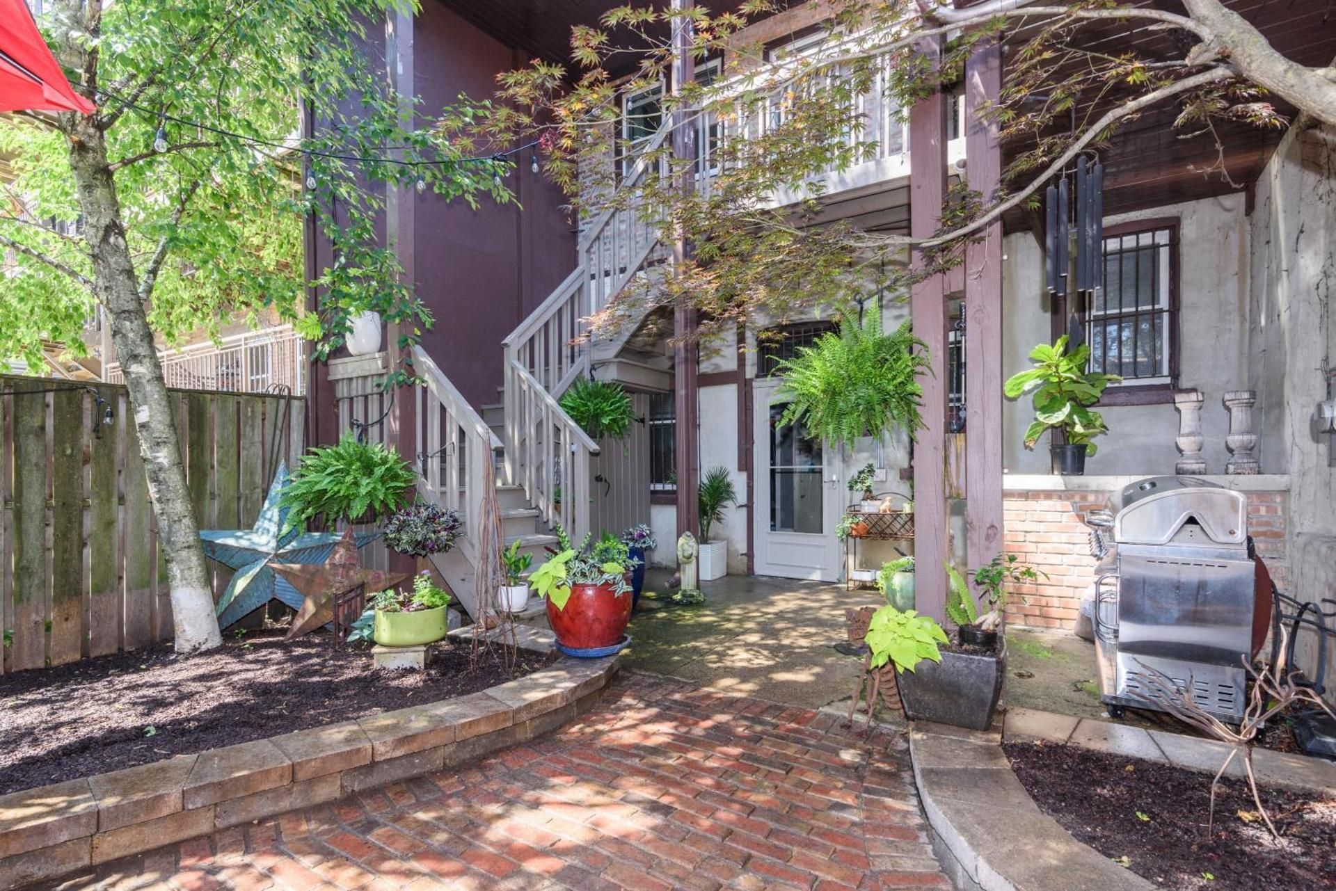 House 5863- Bed and Breakfast - Adults Only