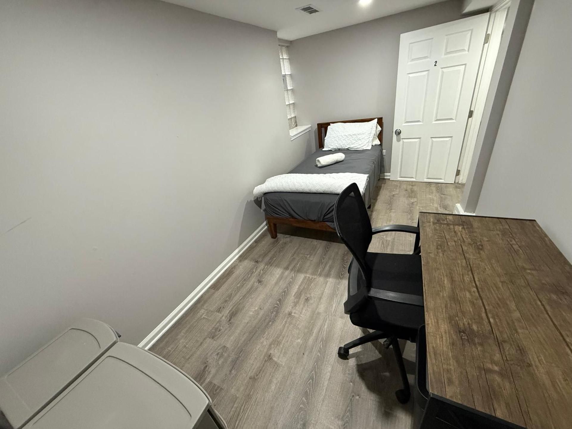 Single Room with Shared Bathroom