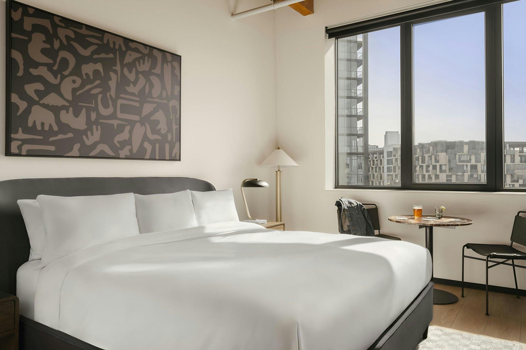Studio Apartment, 1 King, City view