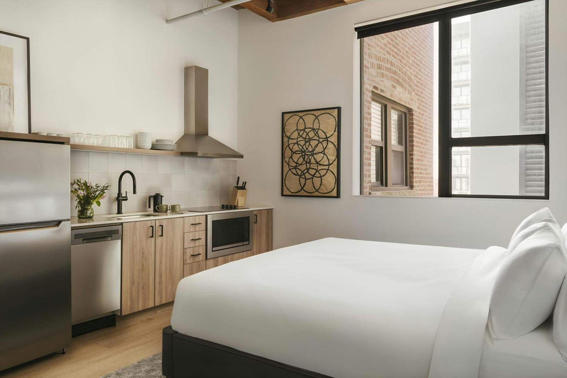 Studio Apartment with King Bed