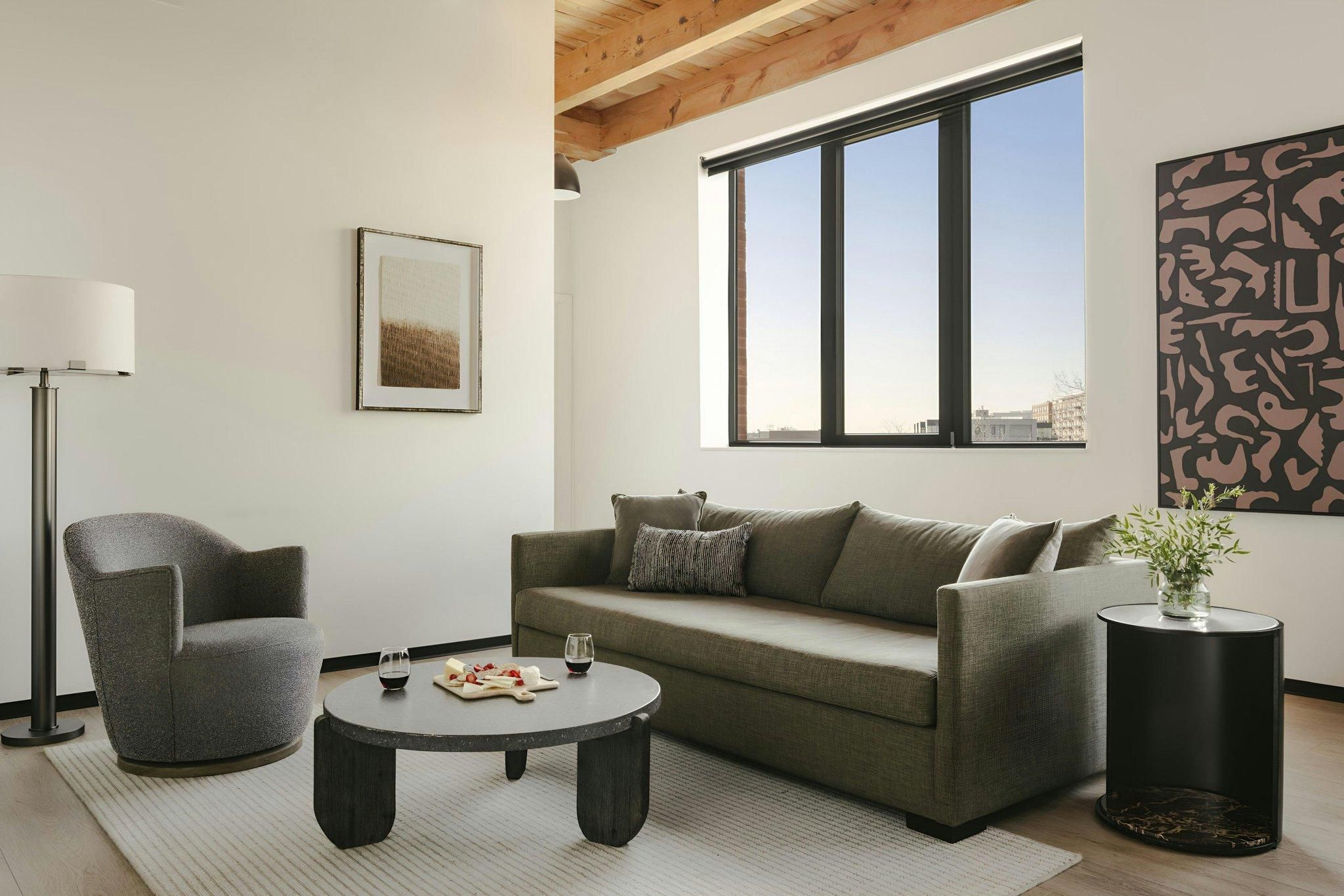 1 Bedroom Apartment, 1 King, Sofa bed, City view